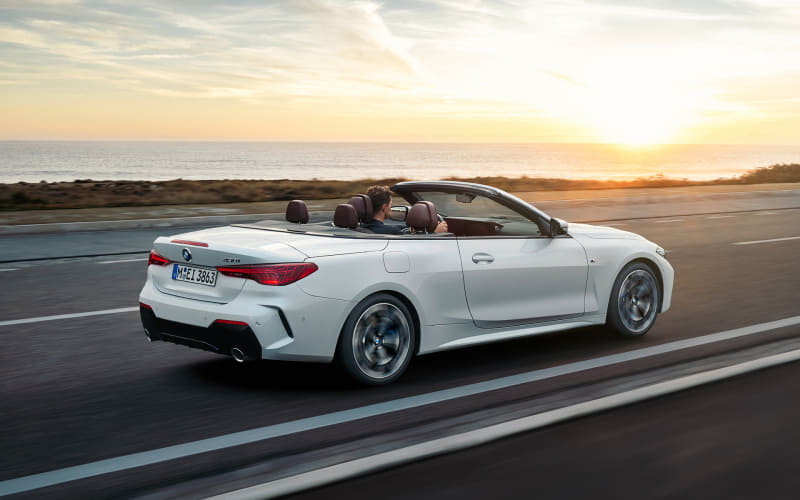 BMW、「4シリーズ クーペ/カブリオレ」一部改良 新デザインのLEDヘッド