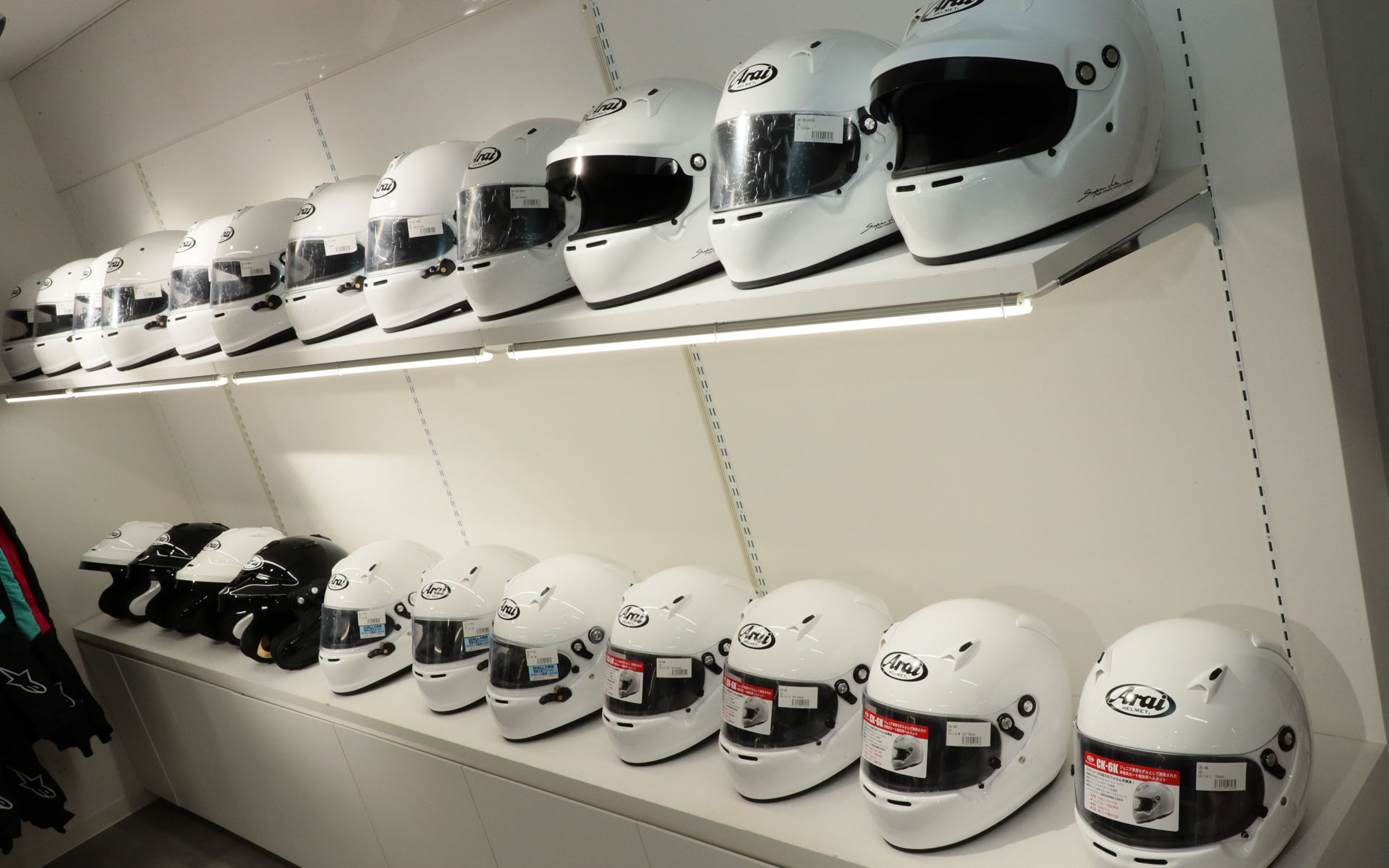 四輪用ヘルメット