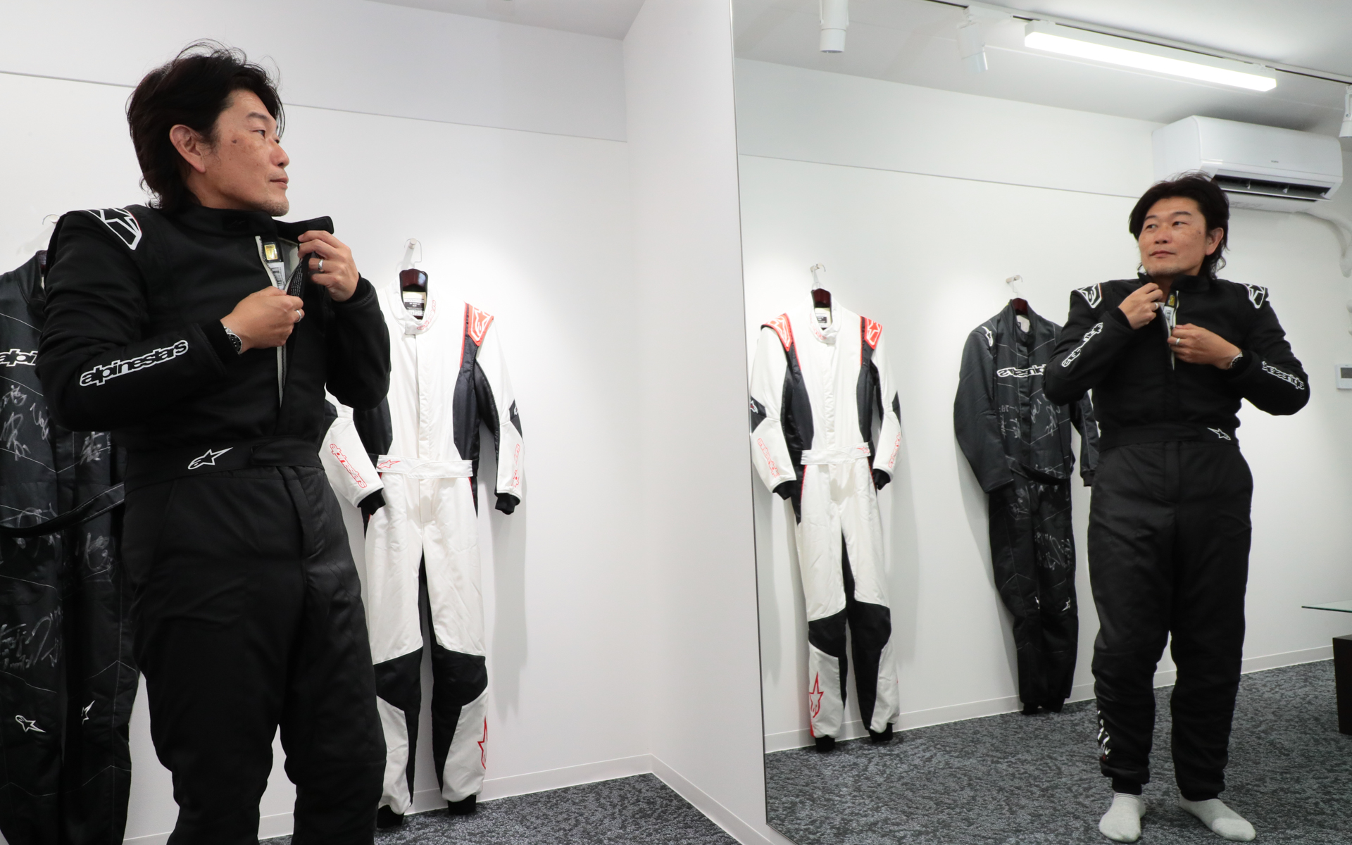 肩幅やウエストまわりなどアパレルを購入するのと同じように採寸を行なうことで、自分にピッタリなレーシングスーツを見つけられる