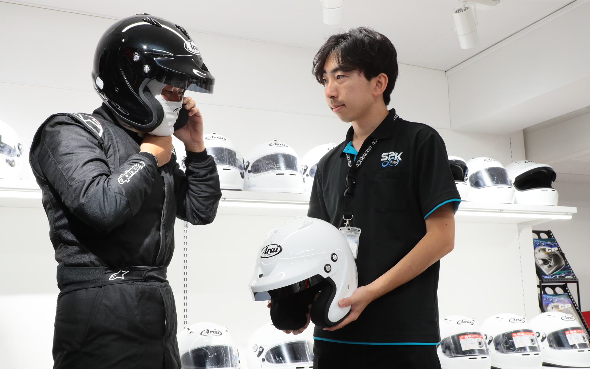 ヘルメットを選ぶ際は頭の縦幅と横幅を測定することでベストなサイズを見つけられる