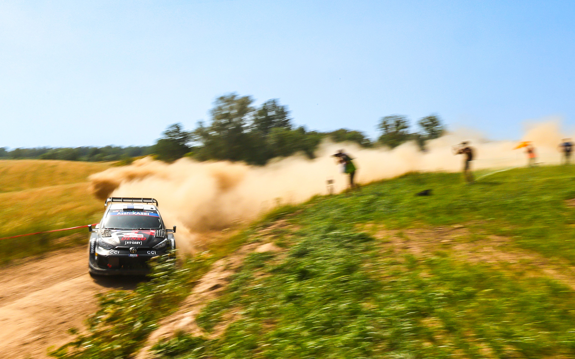 優勝したカッレ・ロバンペラ/ヨンネ・ハルットゥネン組のTOYOTA GR YARIS Rally1 HYBRID 69号車