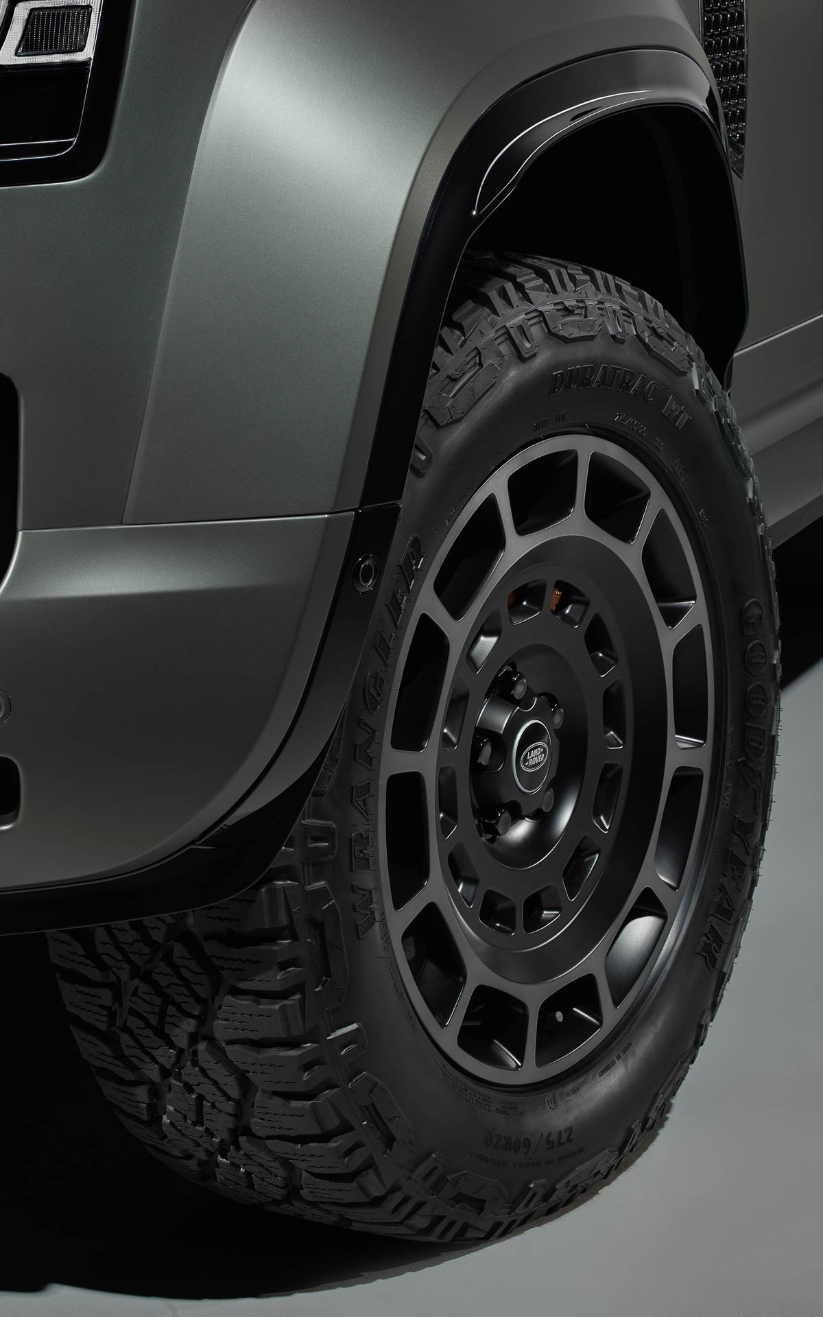 オールテレーンタイヤとホイール