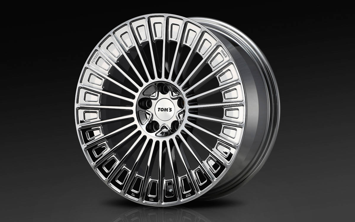 専用アルミホイール「TWF05」はグロスブラック（左）とスパッタリング（右）の2色を設定。別途、タイヤとホイールナットの購入が必要で、推奨タイヤサイズは235/45R20