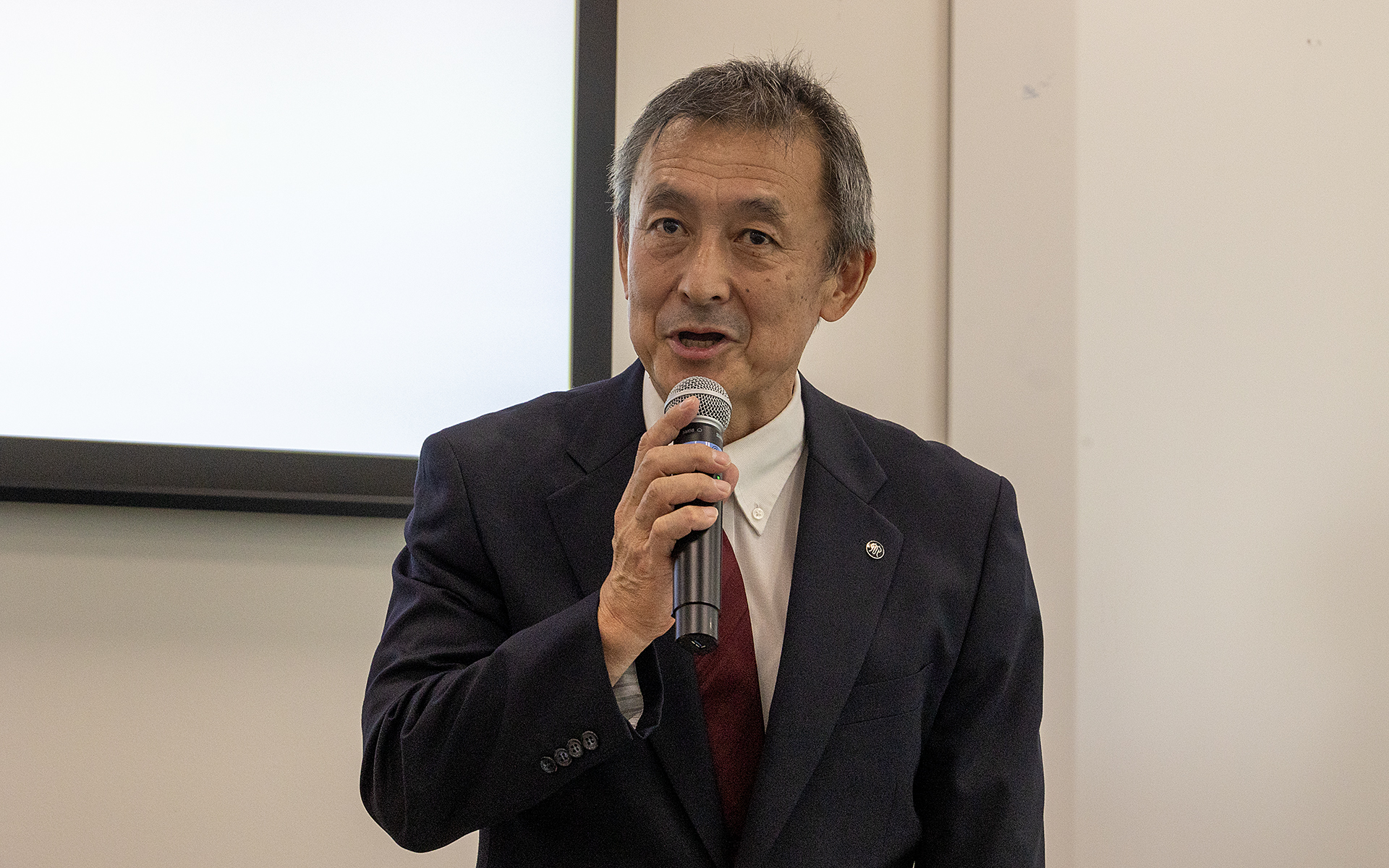 神奈川工業高校 校長の片受健一氏