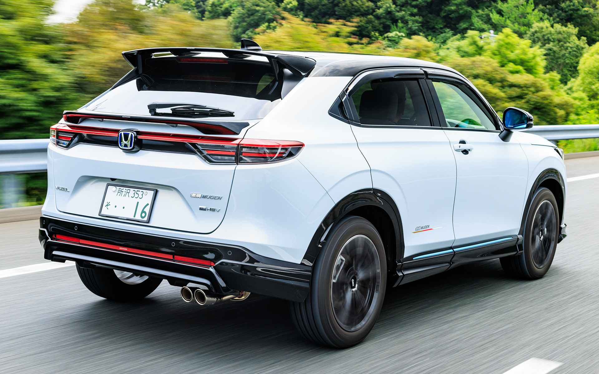 ノーマルよりもリアの追従性が高まった感覚が得られている