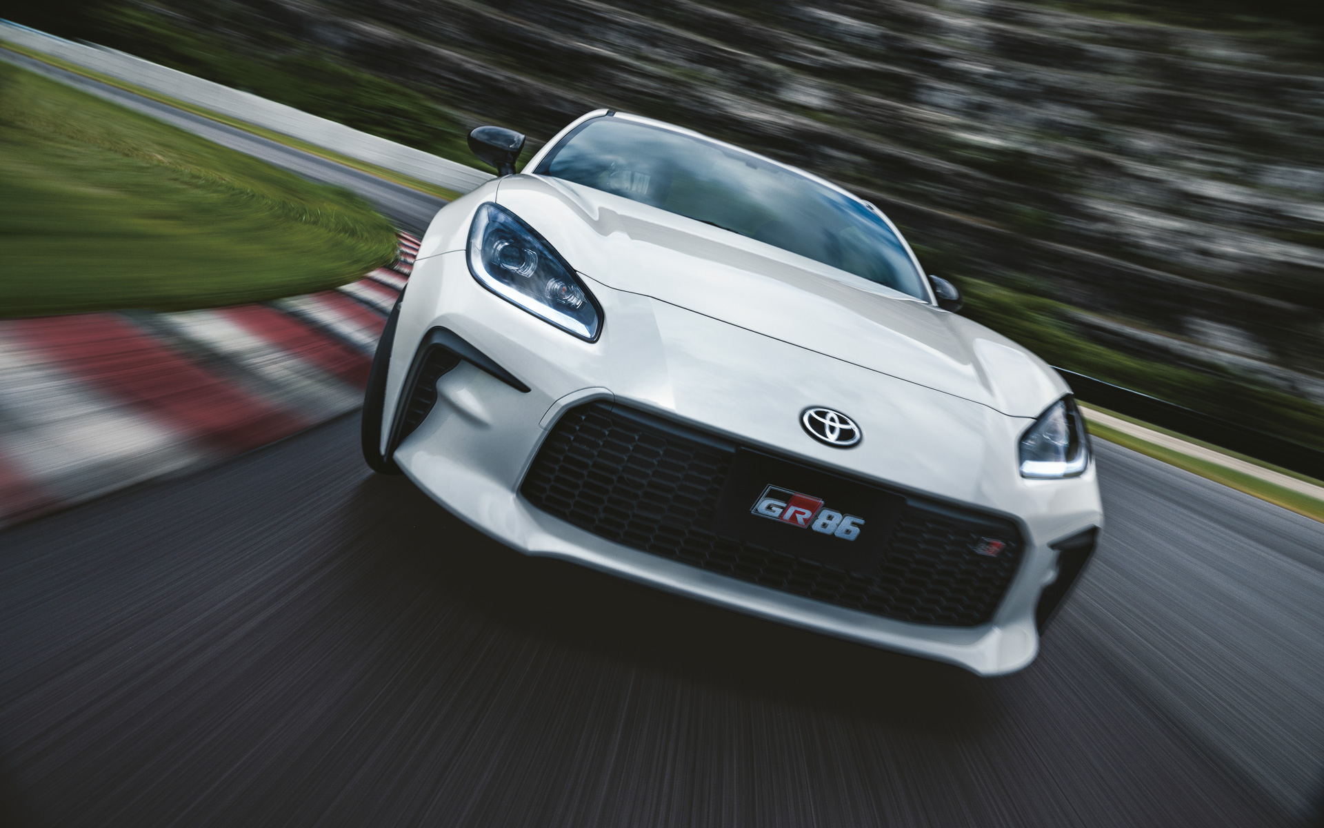 「GR86」を一部改良