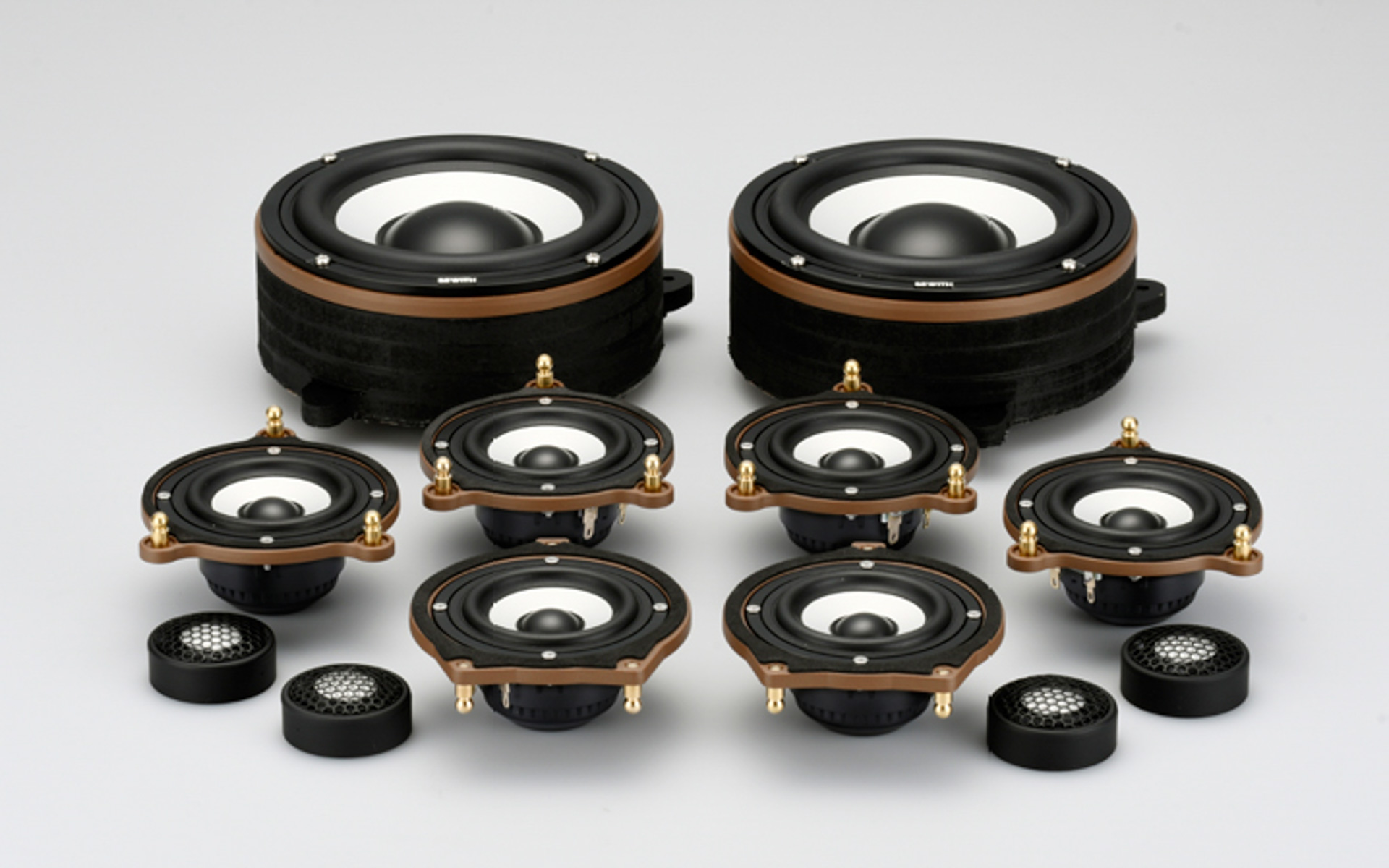 現行型「Gクラス」（「W463A」、2018年後期〜）専用設計のプレミアムスピーカーキット メルセデス・ベンツ専用モデル「Pt.463 シリーズ」（画像は「Pt.463/12」）