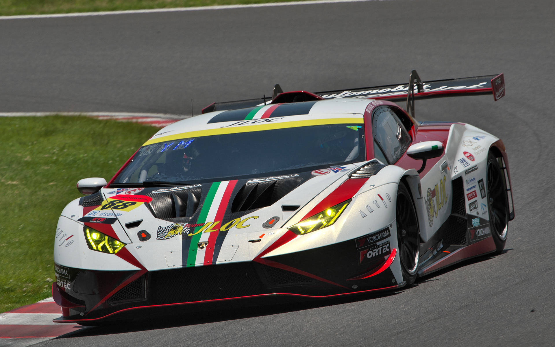 88号車 JLOC Lamborghini GT3（小暮卓史/元嶋佑弥組）は、第2戦の富士で見事優勝を飾った
