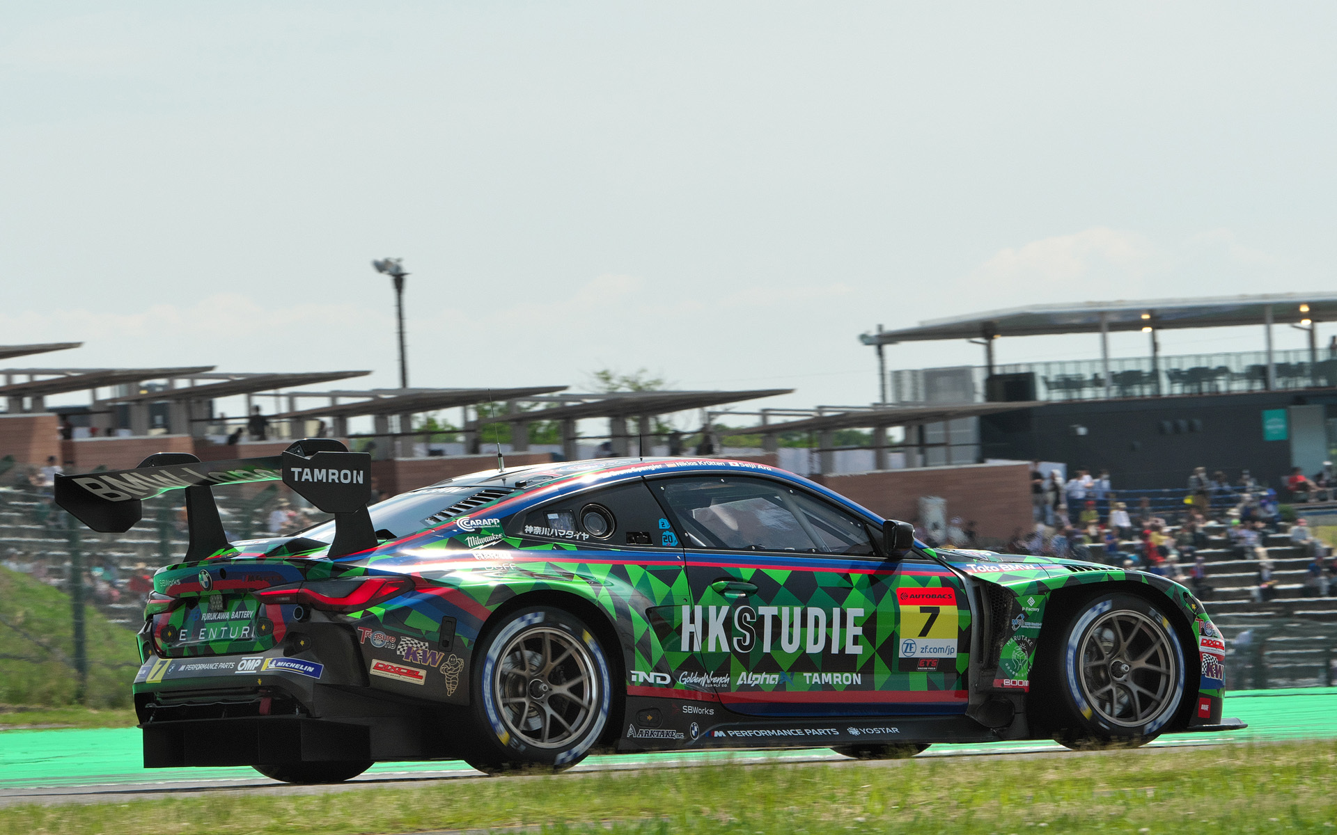 SUPER GT第3戦鈴鹿サーキットで6位になった45号車 PONOS FERRARI 296（ケイ・コッツォリーノ/リル・ワドゥー組）