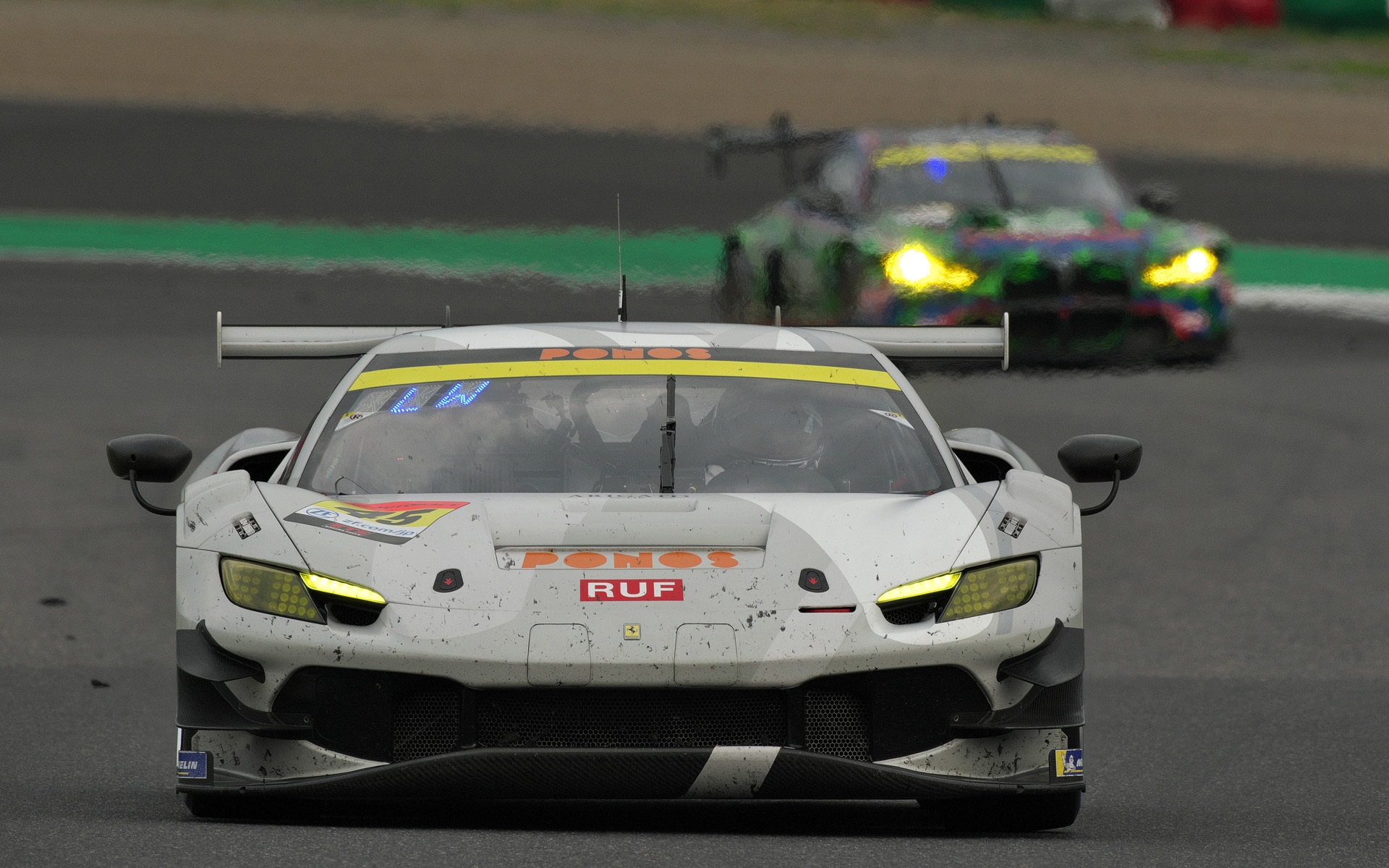 ミシュランがタイヤを供給し、GT300クラスに参戦している45号車 PONOS FERRARI 296（ケイ・コッツォリーノ/リル・ワドゥー組）