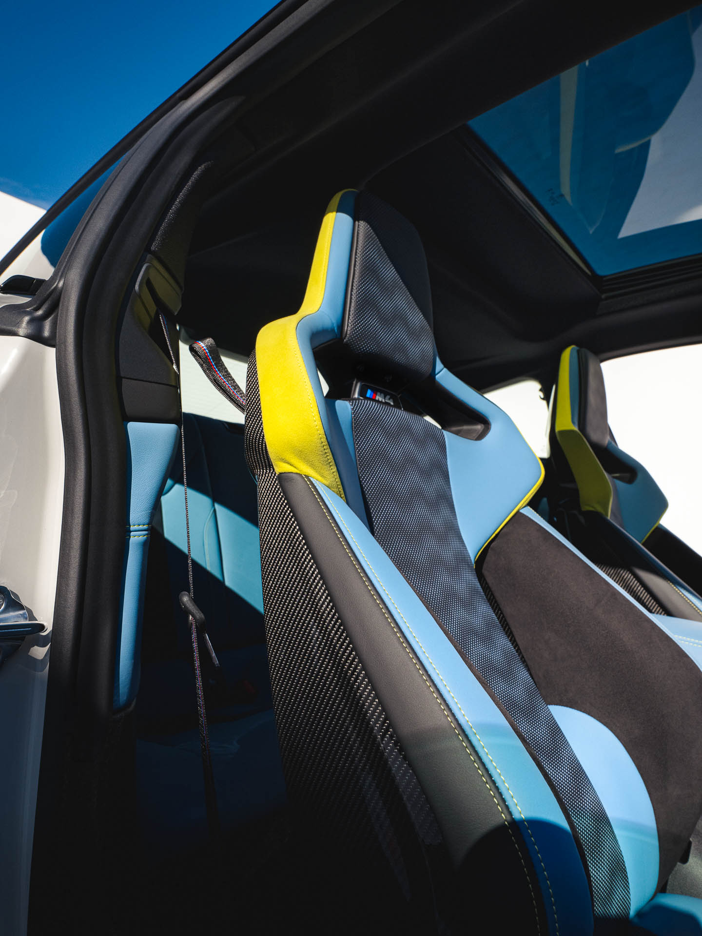 M4クーペのインテリアイメージ