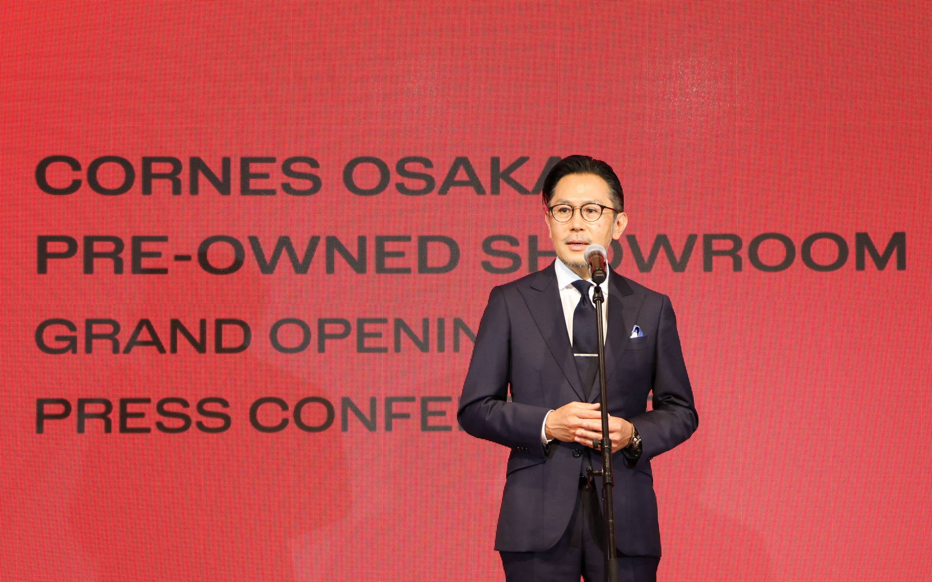 新店舗の紹介を行なったコーンズ・モータース株式会社 代表取締役社長 兼 CEOの林誠吾氏