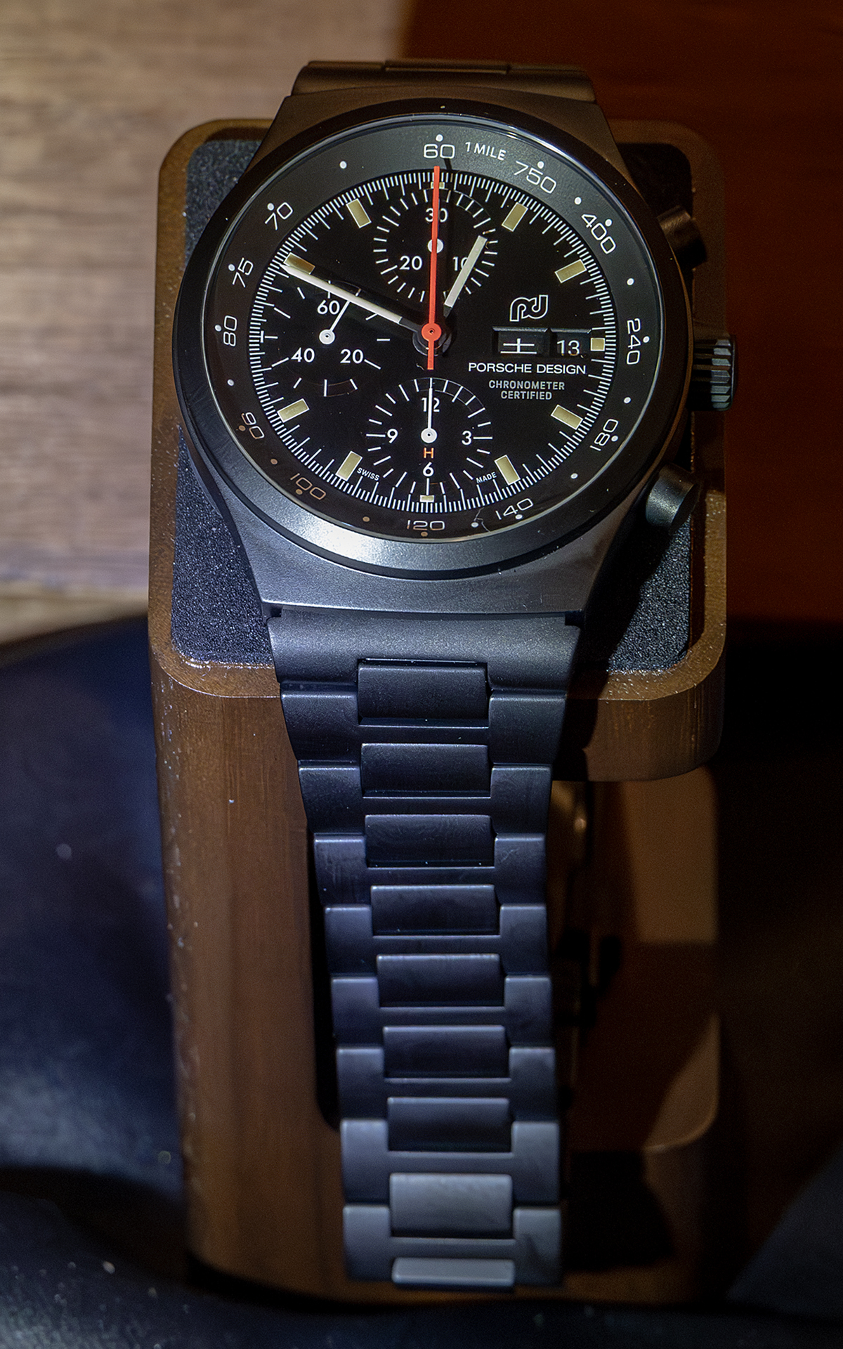 ポルシェデザインとホディンキーがコラボレーションしたトリビュートモデルの「クロノグラフ1 - ホディンキー 2024エディション」