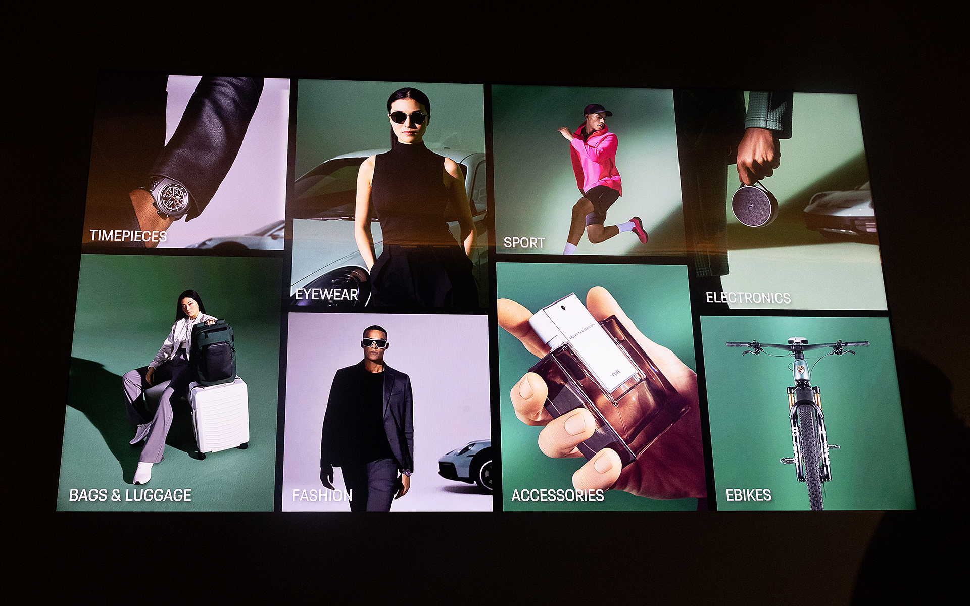 クロノグラフ1で証明されたデザインの応用性は、現在、様々アイテムに展開しているという