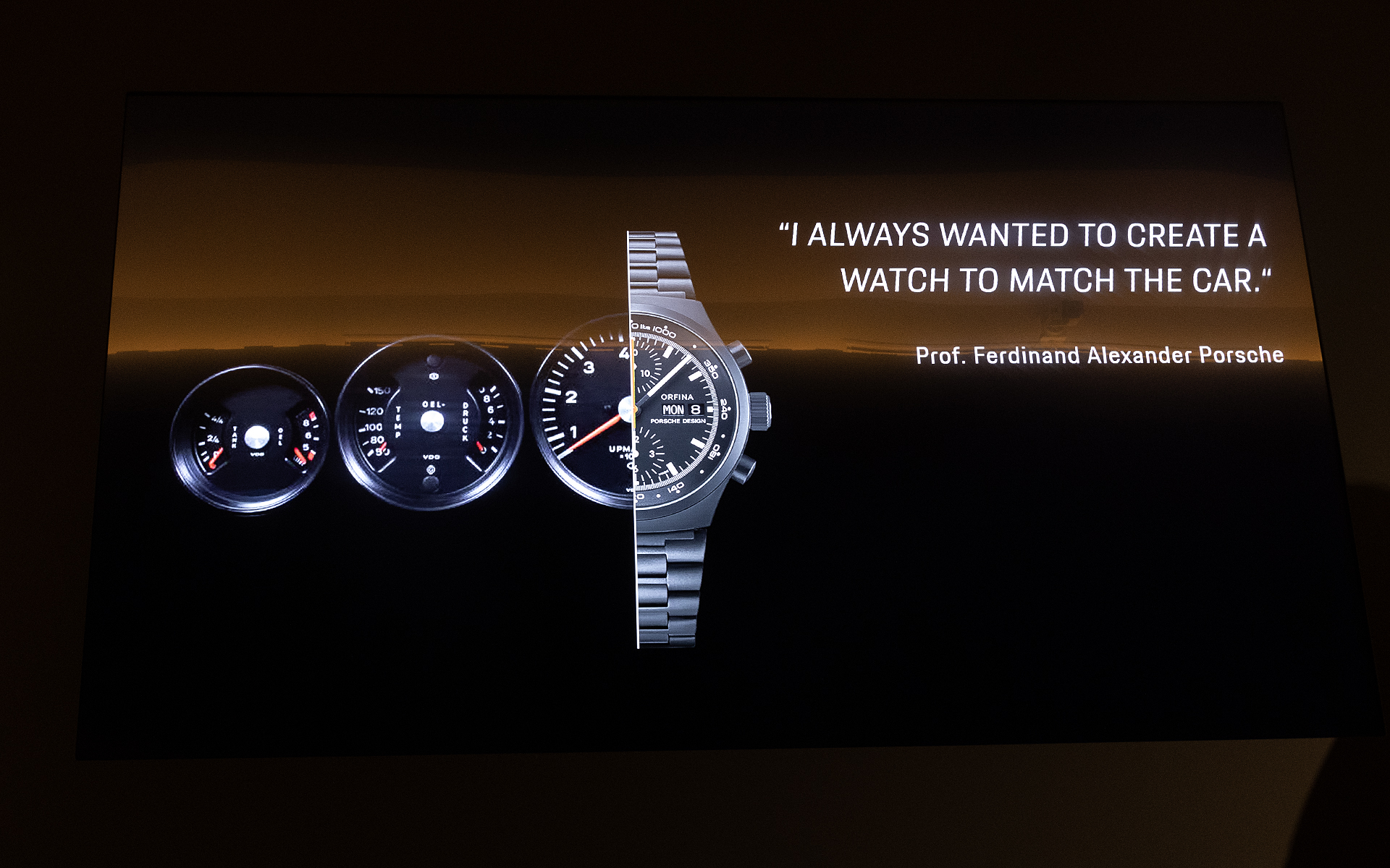 ポルシェは時計のマニファクチュールを世界で唯一所有する自動車メーカー。手首に付けるスポーツカーと呼ぶポルシェでザインの時計はカスタマイズと制度の哲学を体現したものになっているとのこと