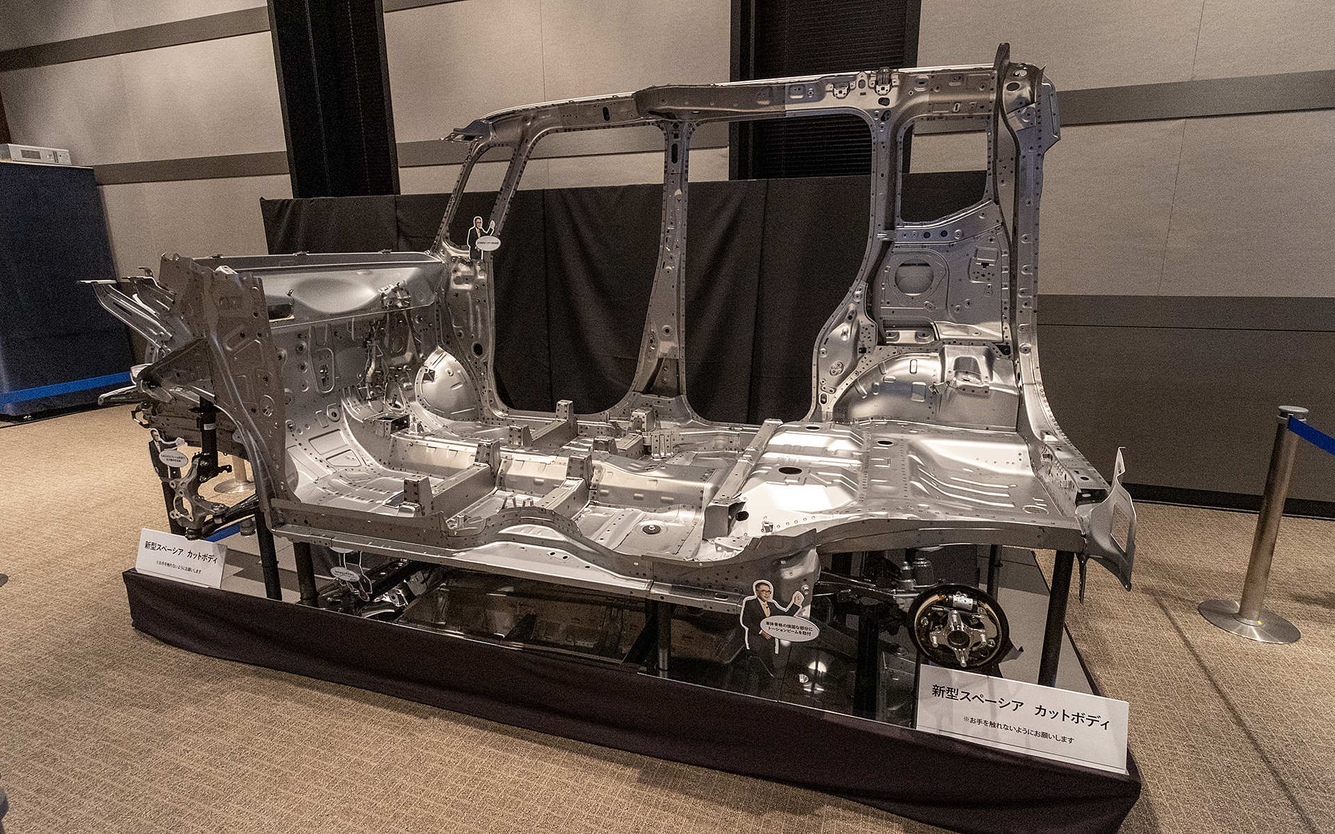展示されていたのは新型スペーシアのカットボディ