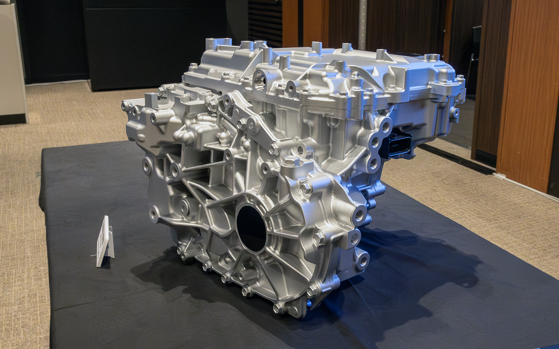 内製していく予定のE-Axle。量産時はサプライヤーからの導入になるかもしれないとのことだが、スズキ側がE-axleを理解していないといいものを調達できないという考えから、まずは自社開発していくという