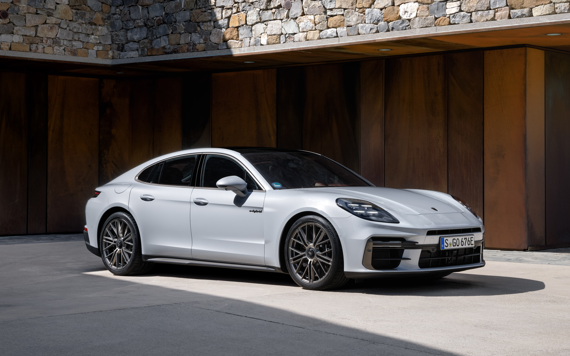 パナメーラ ターボS E-ハイブリッド