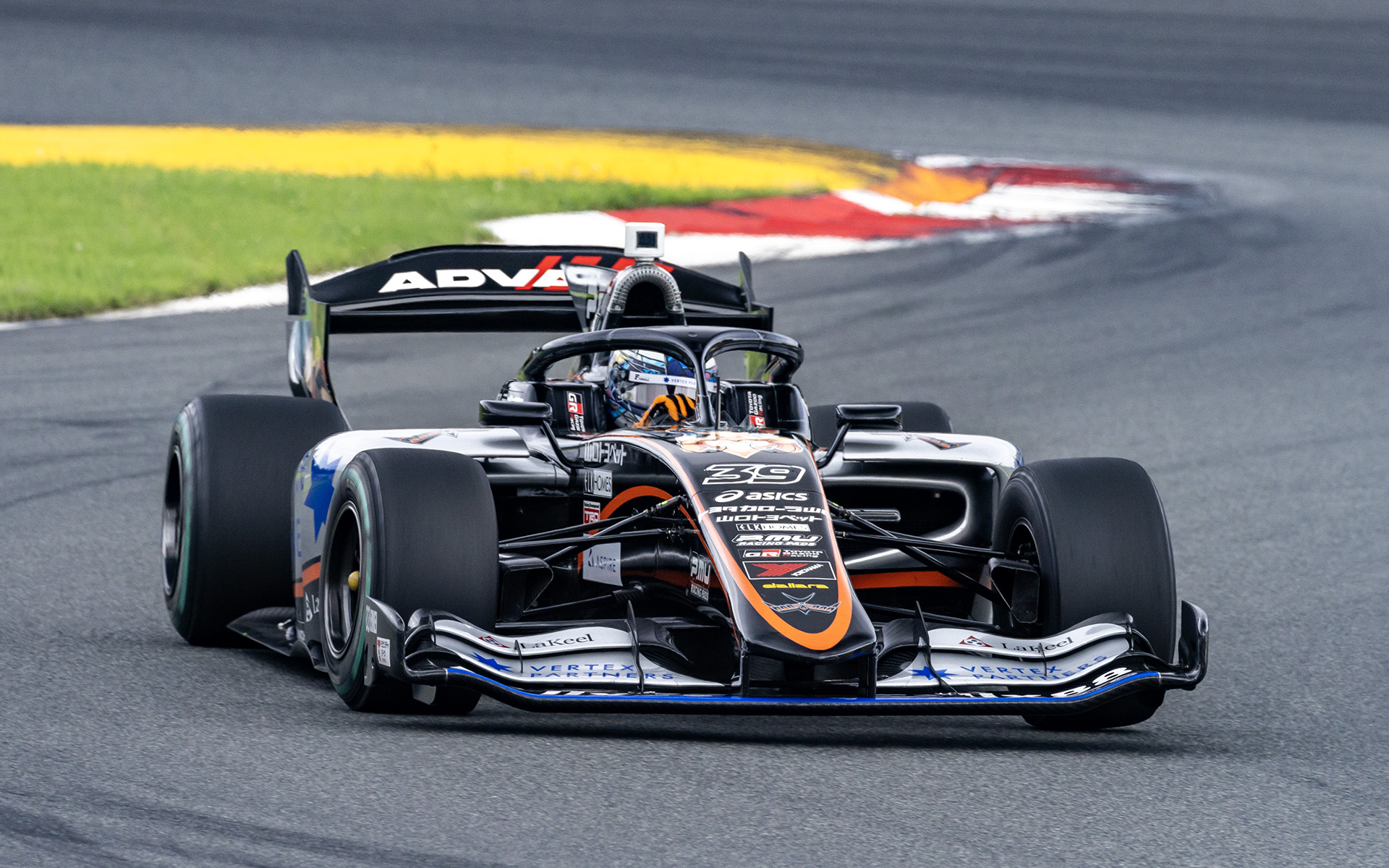 39号車 VERTEX CERUMO･INGING SF23 大湯都史樹選手