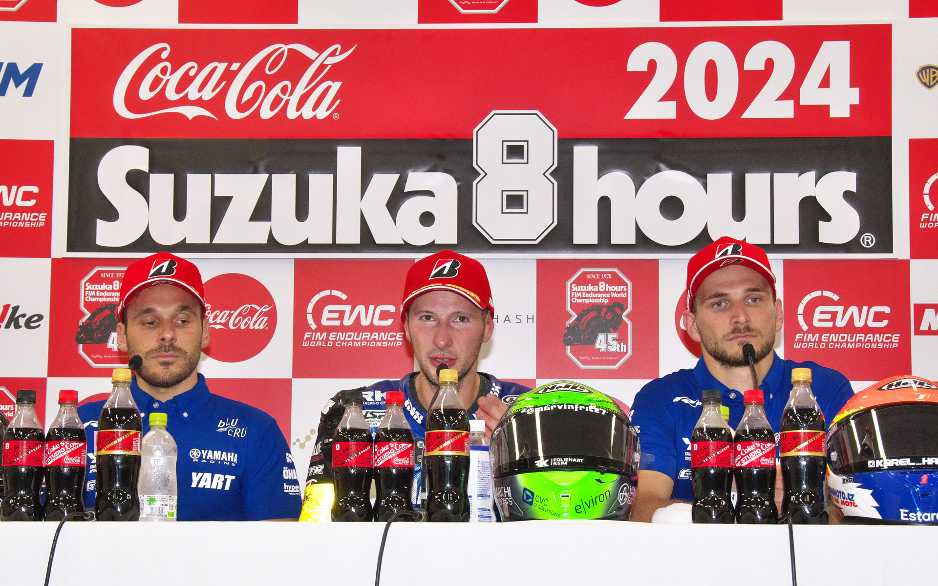 1号車YART YAMAHA マーヴィン・フリッツ選手（中央）：昨日からバイクが仕上がってきました。TOP10トライアルは昨年が初めての経験で緊張していましたが、今年は落ち着いて臨むことができました。まずはセクター1を速く、ということで、34.4秒のベストを出すことができ、セクター2以降もいいタイムで走れて、素晴らしいラップタイムにつながりました。チームは素晴らしい仕事をしましたし、チームメイトもファンタスティックでした。明日はいいレースができそうで楽しみです