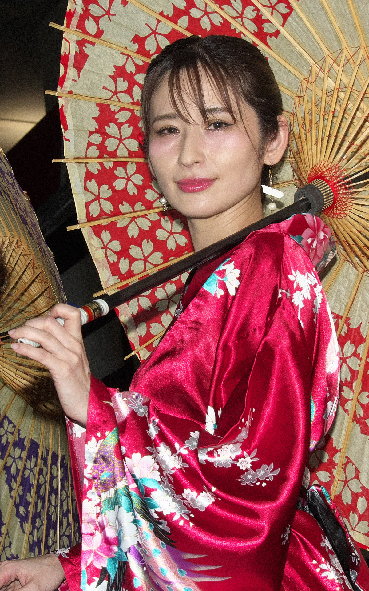 鈴鹿8耐の前夜祭に登場したレースクイーン