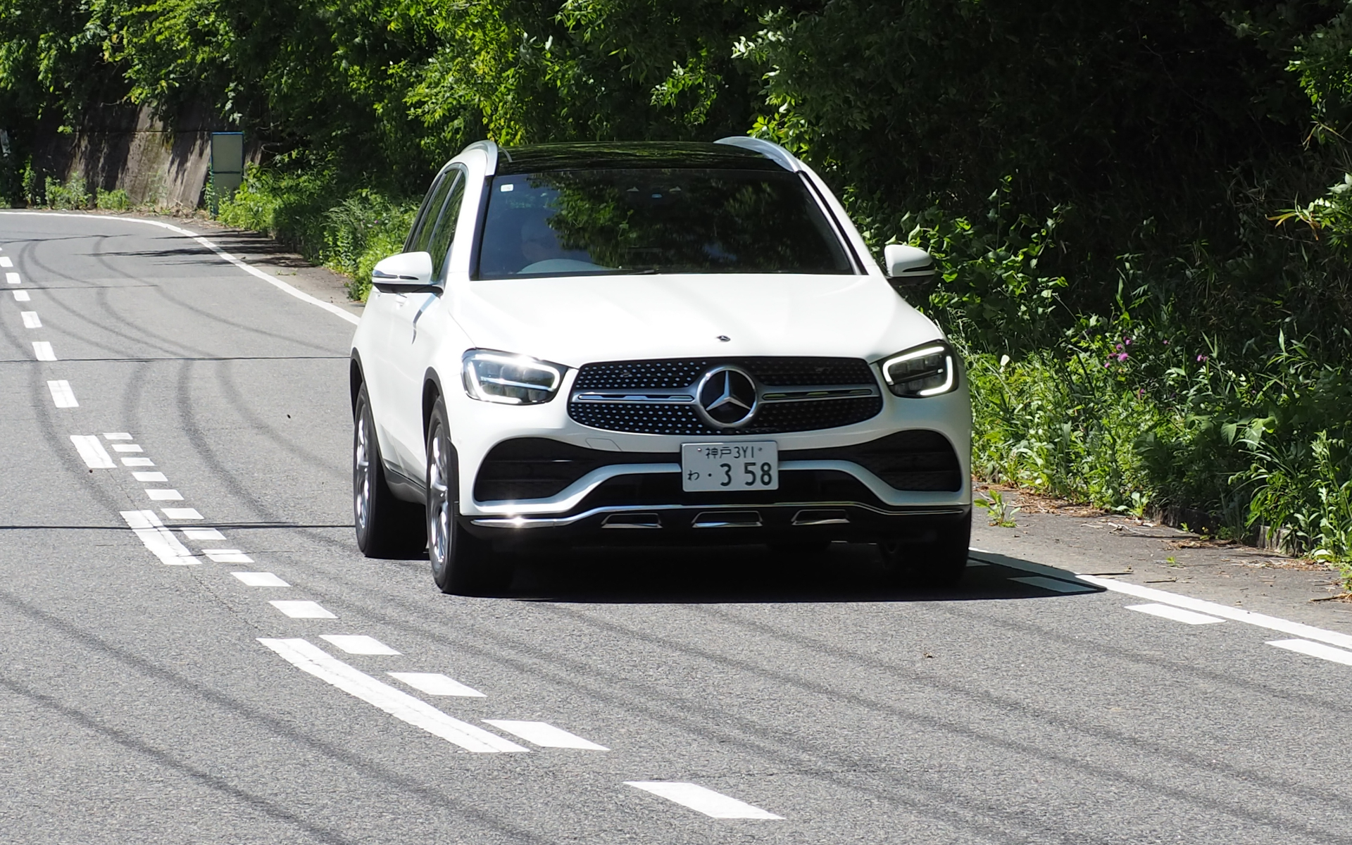 一般道の試乗はレクサス「NX」とメルセデス・ベンツ「GLC」の2台