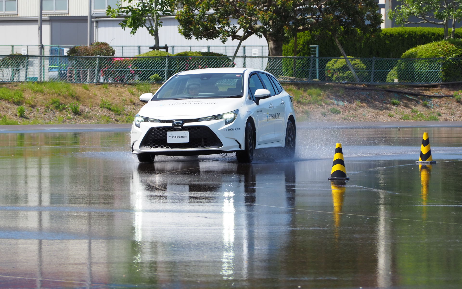 速度が数km/h違うだけでグリップ力は大きく異なる