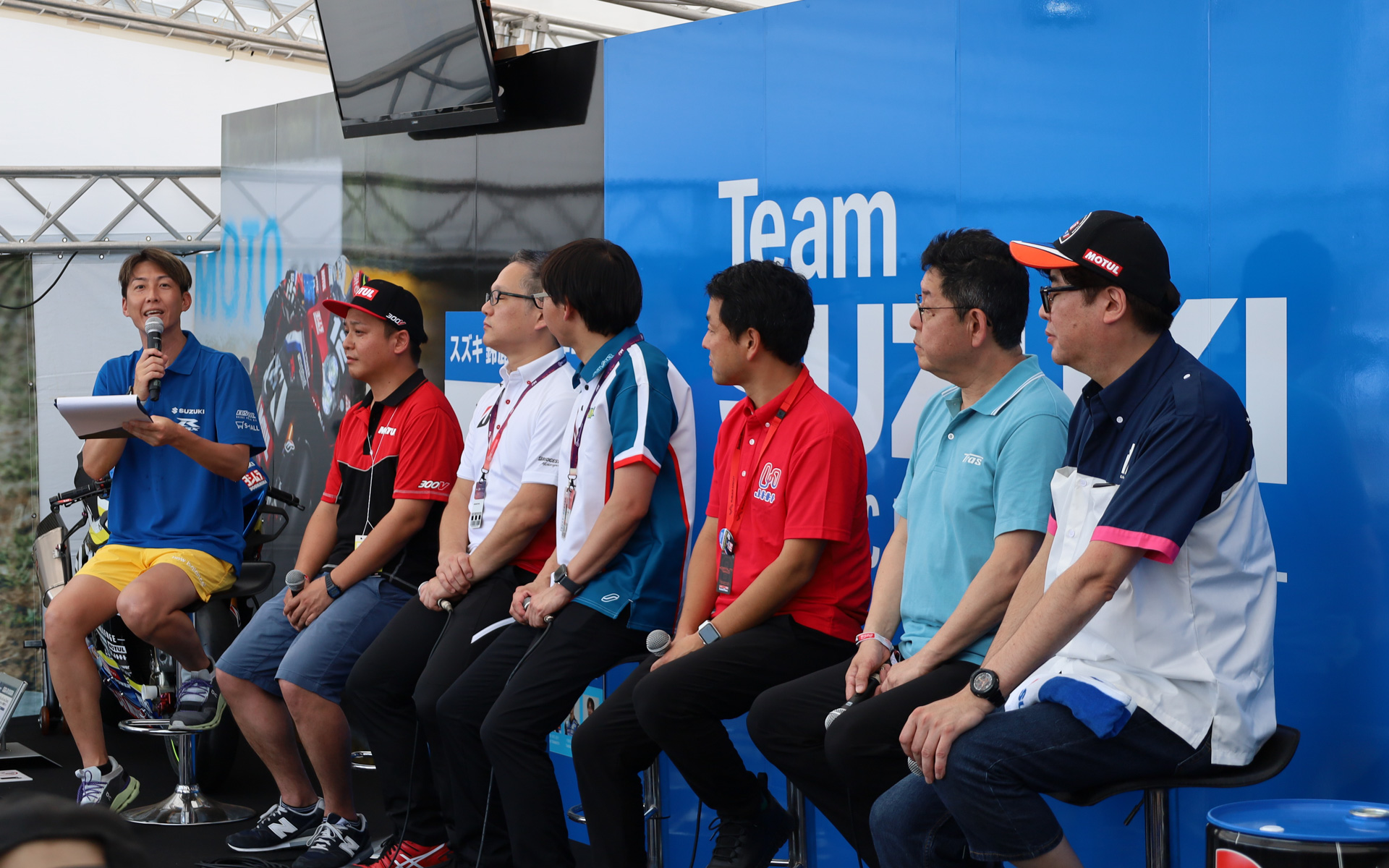 スズキブースで開催されたトークショー