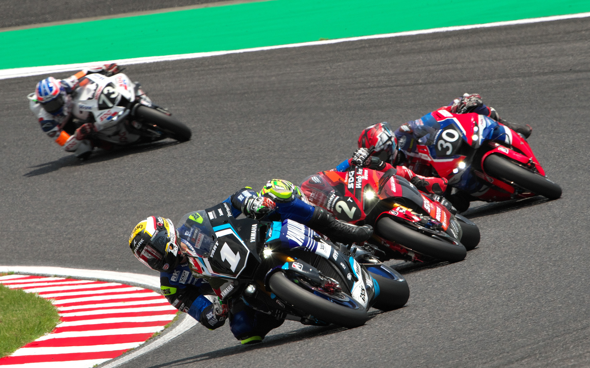 序盤のトップ争い