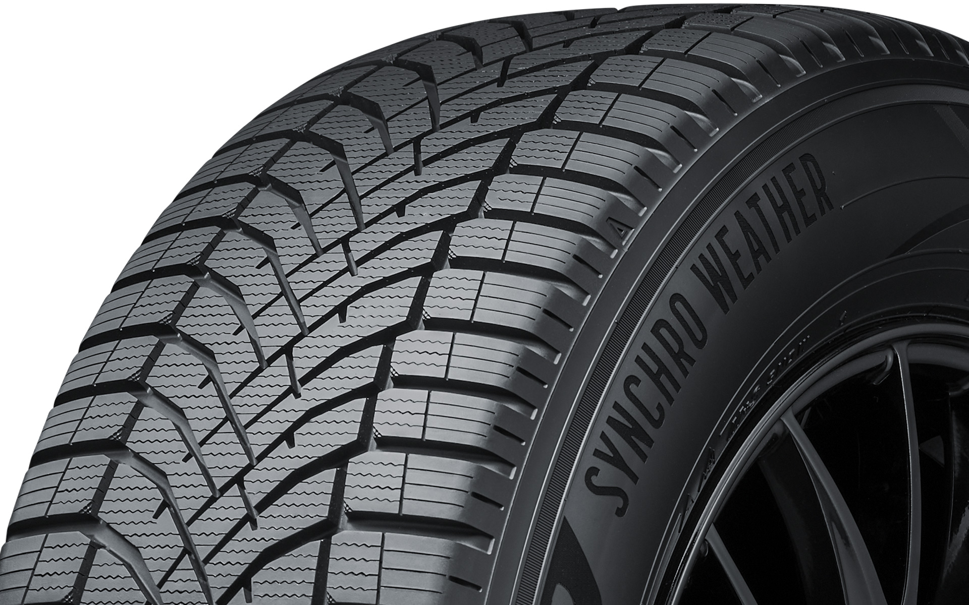 次世代オールシーズンタイヤの新商品「シンクロウェザー（SYNCHRO WEATHER）」