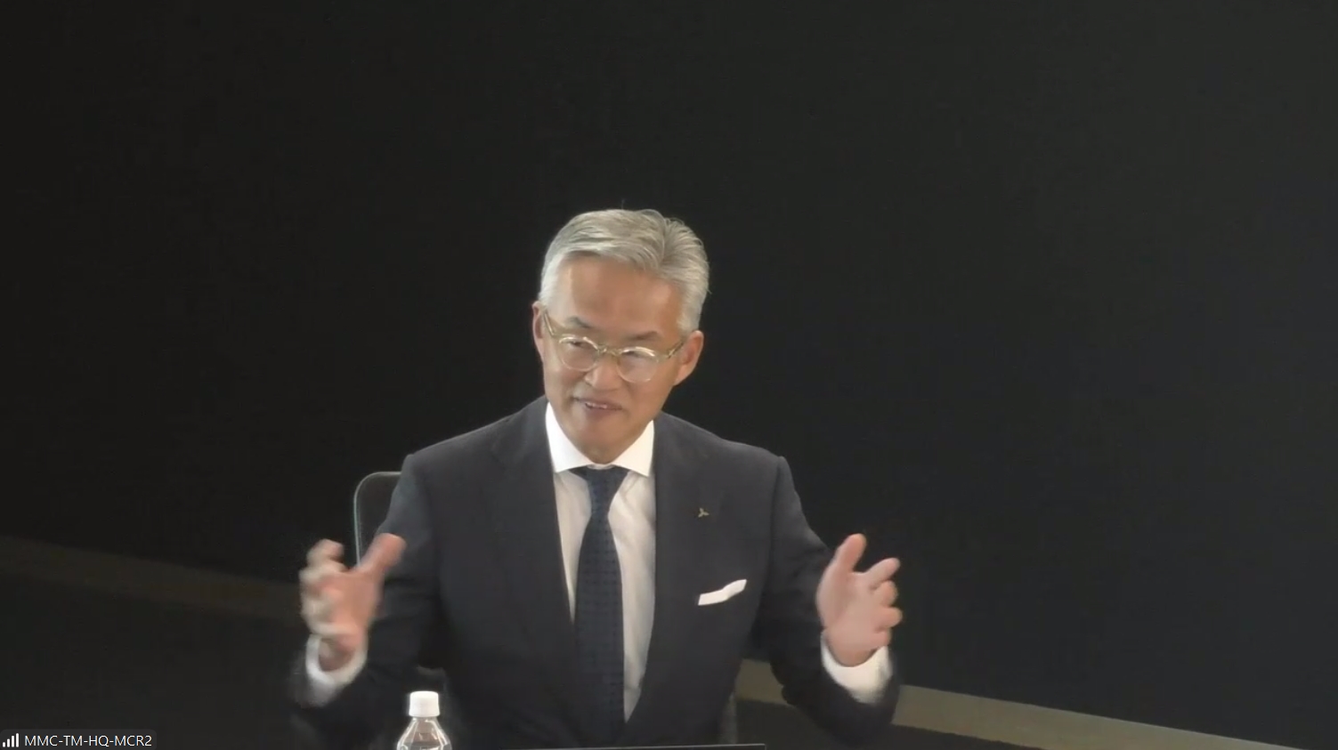 三菱自動車工業株式会社 代表執行役副社長（営業担当）中村達夫氏