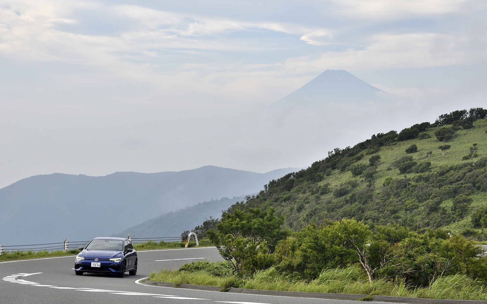 ADVAN APEX V601は、ワインディングを気持ちよ～く走るのに、実にちょうどいいタイヤであった