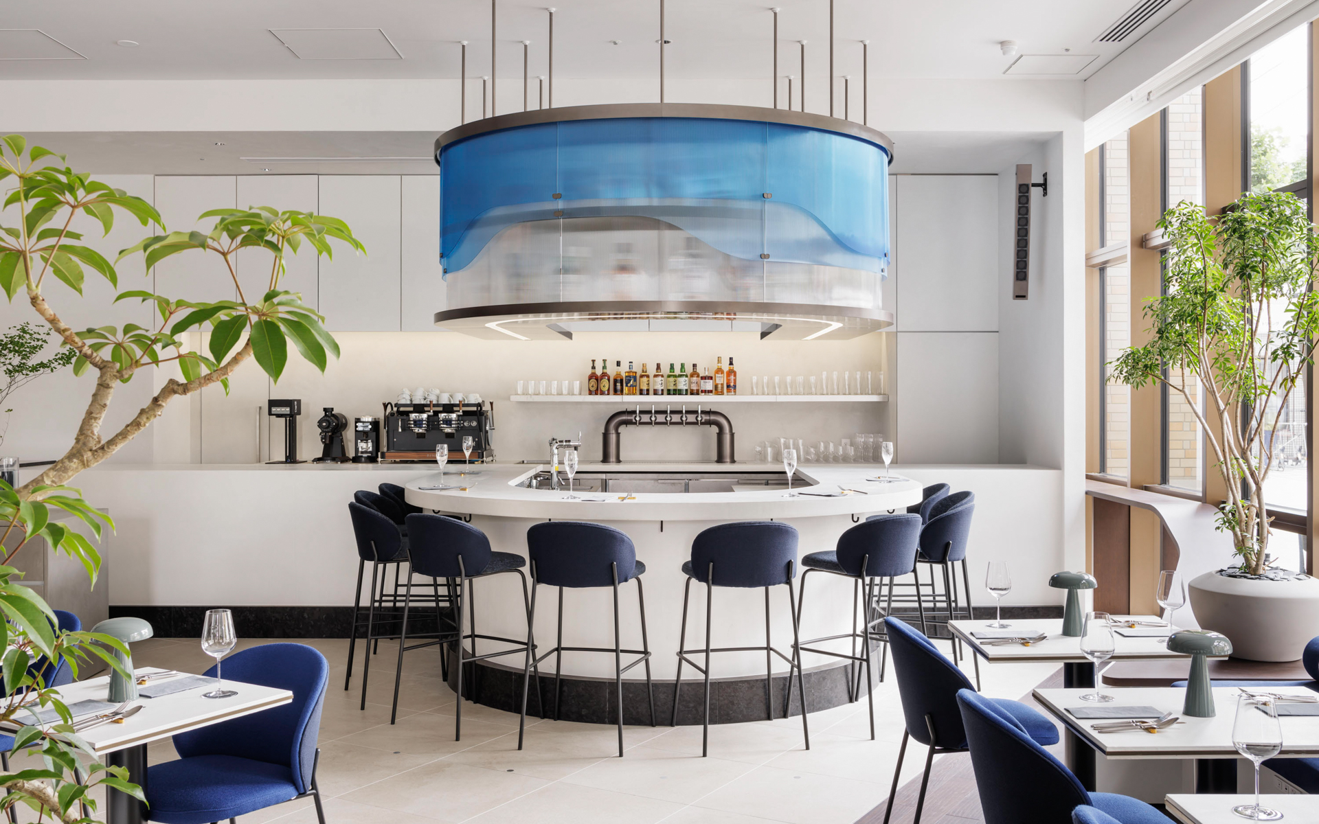 CAFÉ＆BAR B店舗内