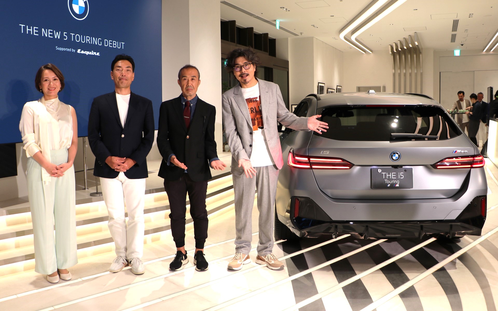 左からBMW Japan Brand Communication Manager 井上朋子氏、BMW Japan Product Manager 御舘康成氏、Esquire日本版編集長の小川和敏氏、俳優の小澤征悦さん