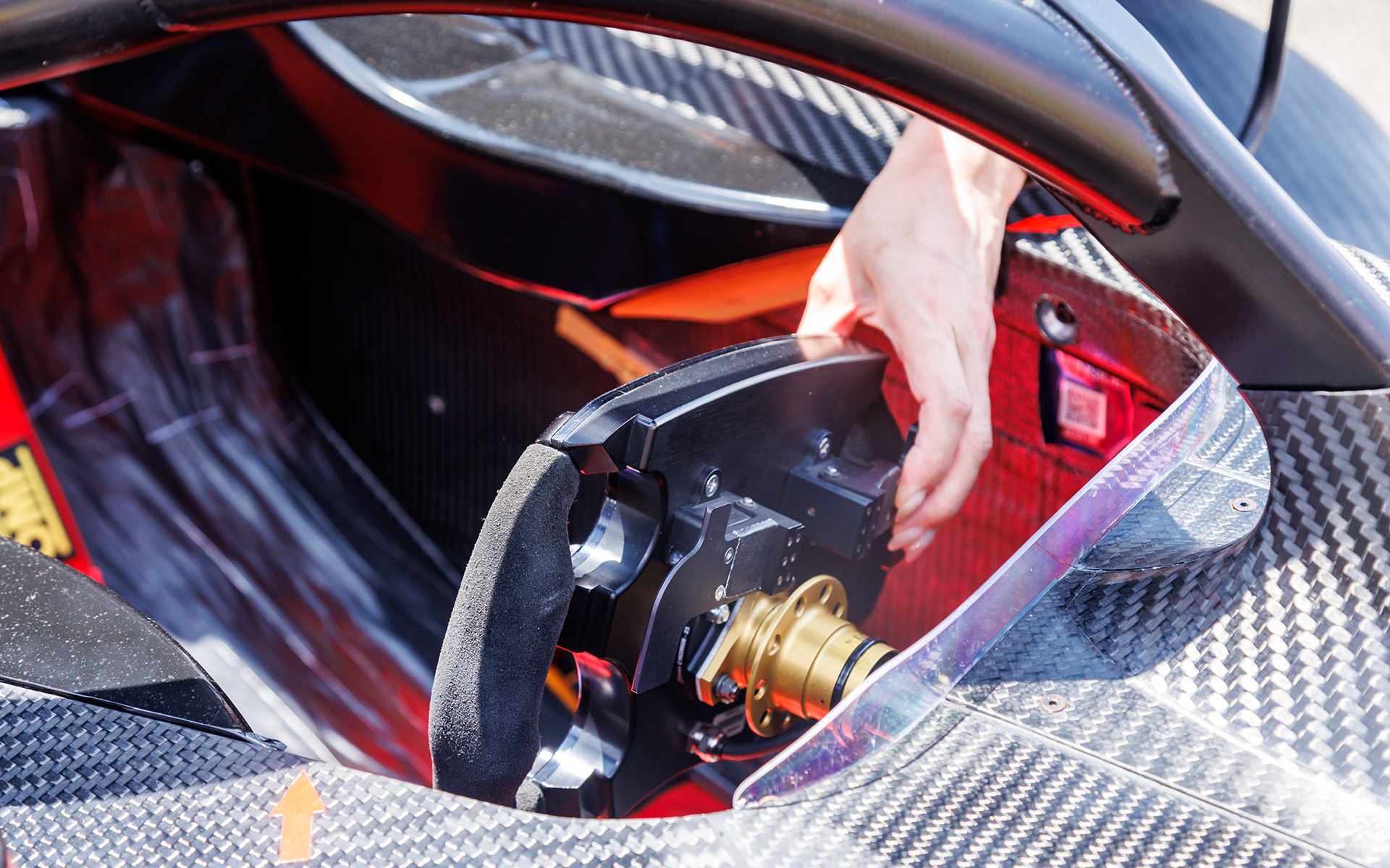 6速のパドルシフトを採用する