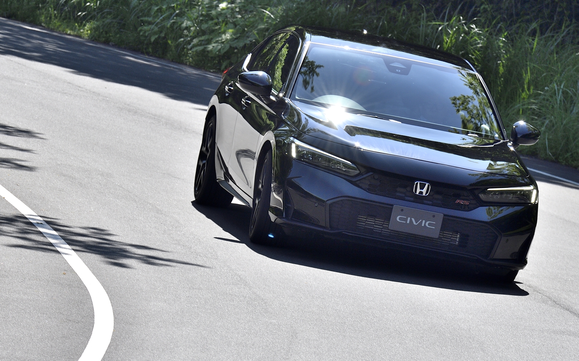 新型のRSグレードは爽快フィールで操れる