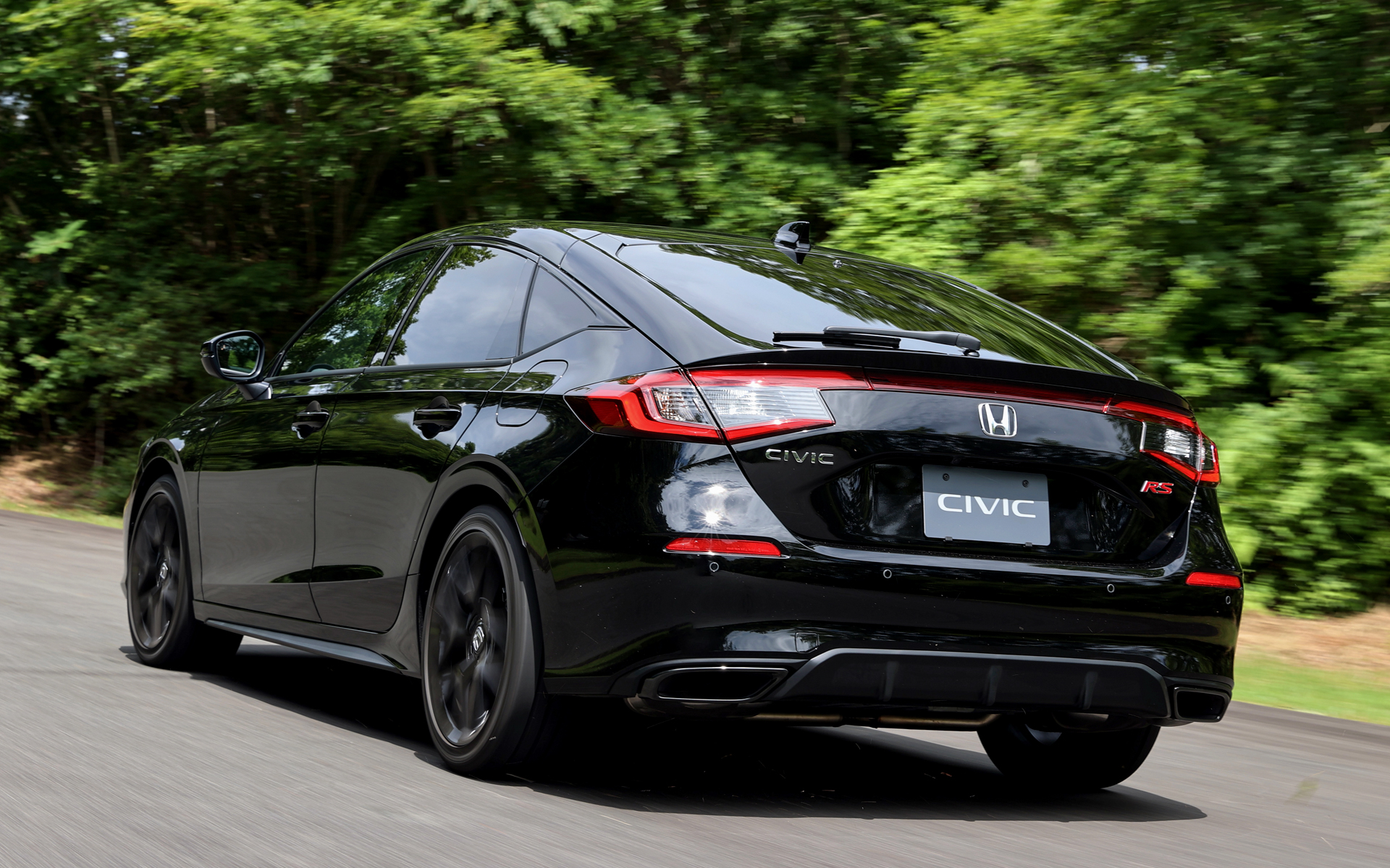 ボディカラーは、クリスタルブラック・パール