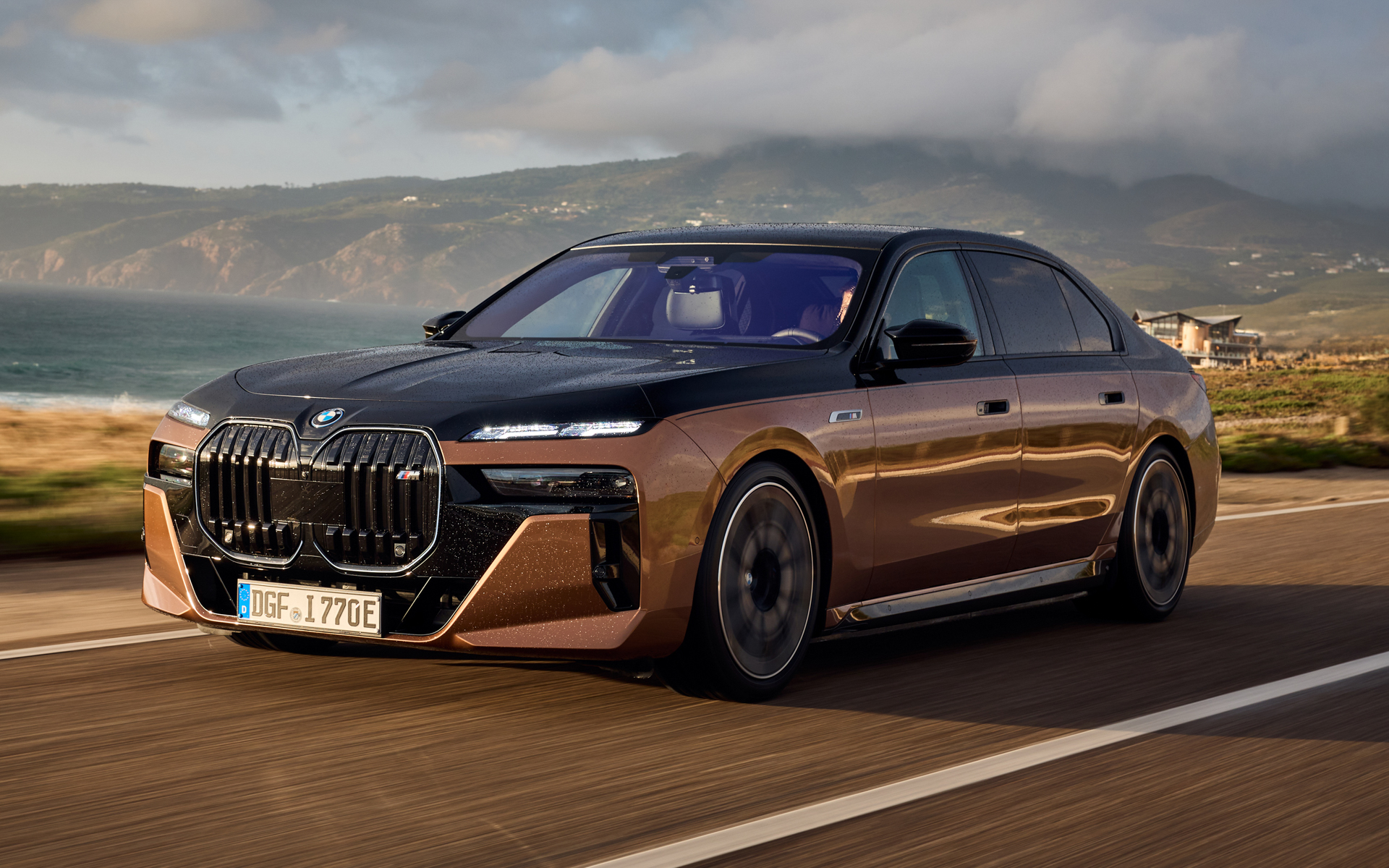 BMWのバッテリEVモデルにV2LとV2H機能を装備することが発表された