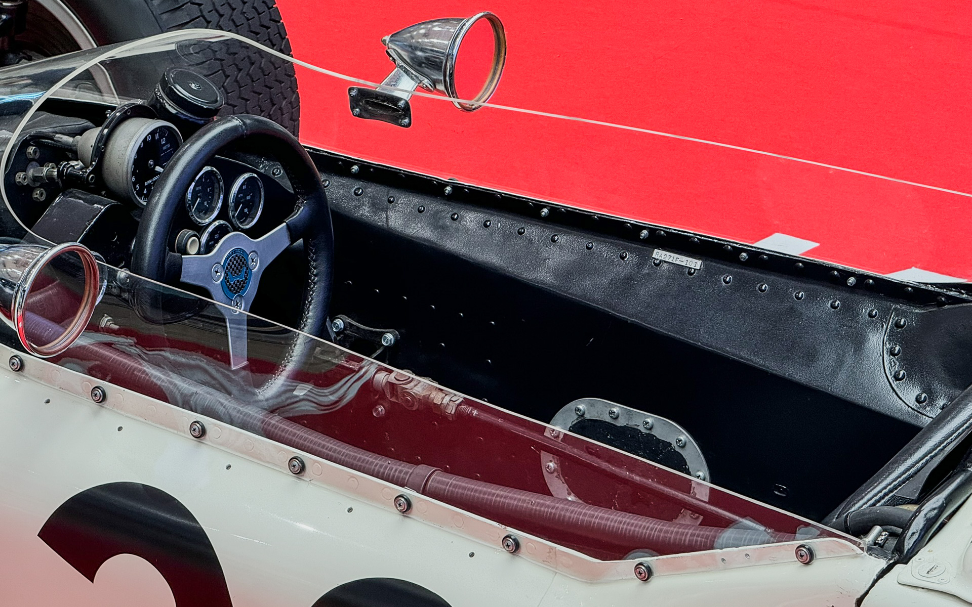 RA271のコクピット