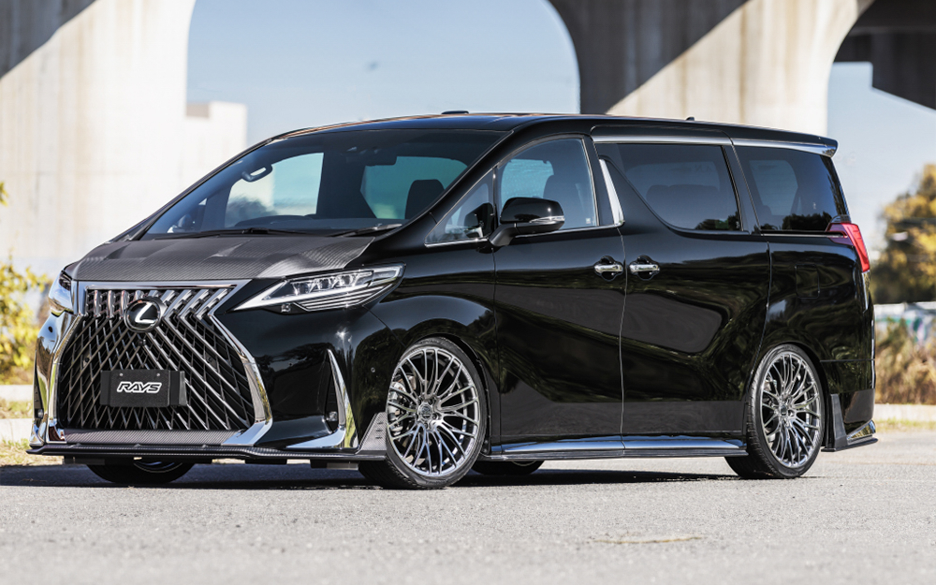 レクサス「LM」アーテシャンスピリッツスポーツラインブラックレーベル