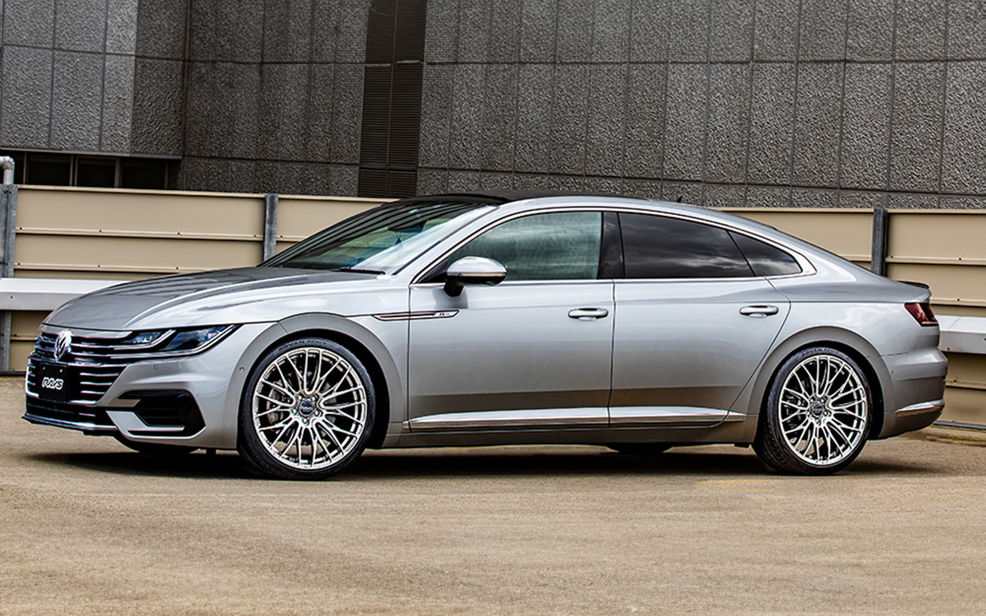 フォルクスワーゲン「アルテオン」