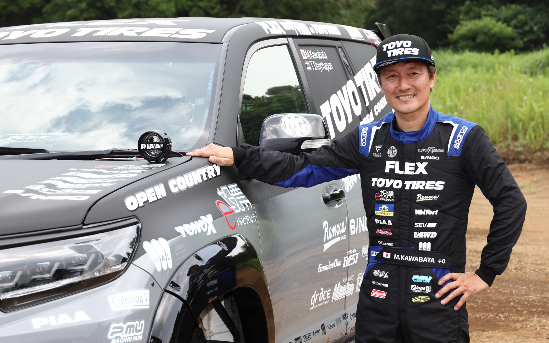 ドライバーを務めるのはドリフトの世界で数々の勝利を収めてきた川畑正人選手