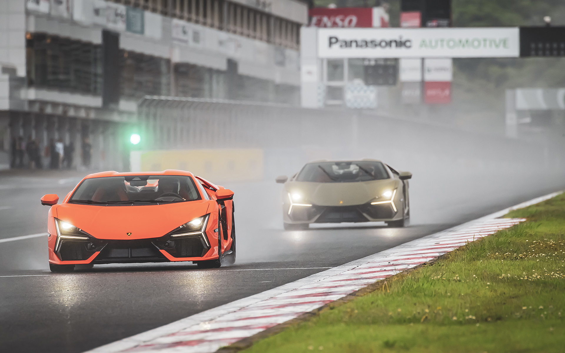 新型「レヴェルト」に富士スピードウェイで乗った