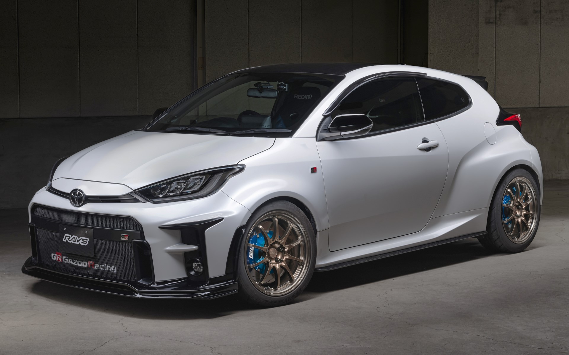 「CE28N-plus」のトヨタ自動車「GRヤリス」 装着イメージ