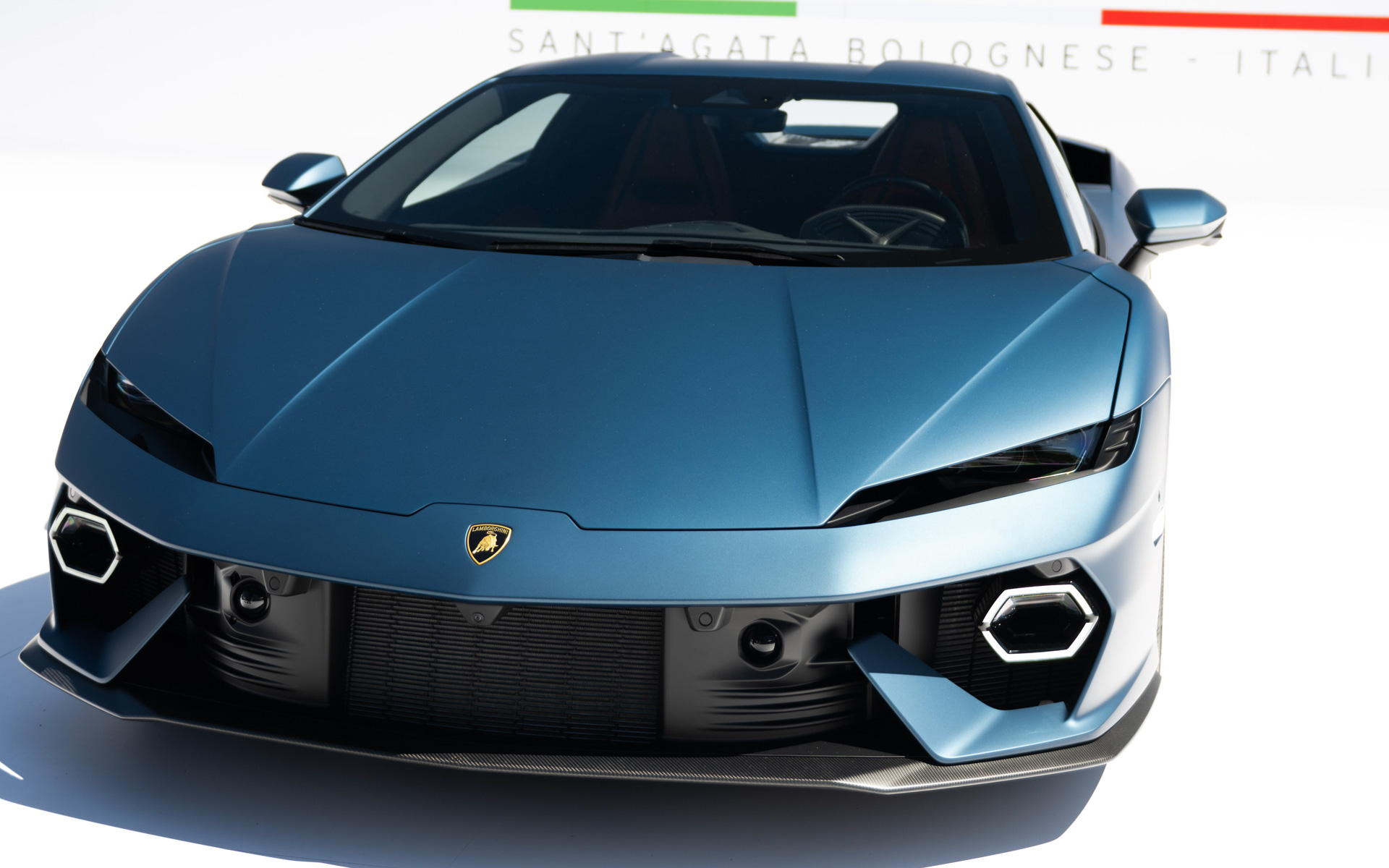 米国カリフォルニア州で開催されたモントレーカーウィークで公開された「テメラリオ」