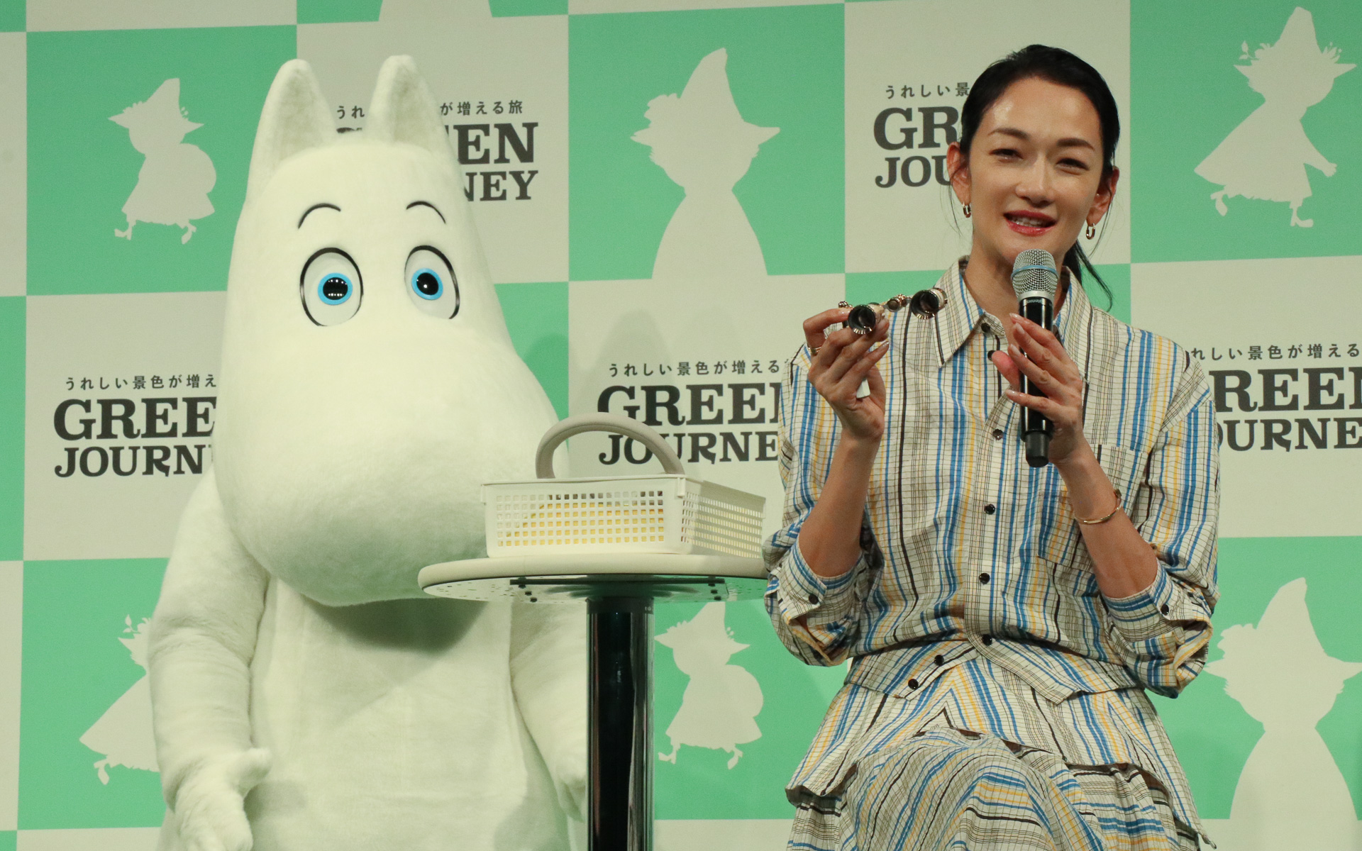 冨永さんのお薦めアイテムその3は「双眼鏡」