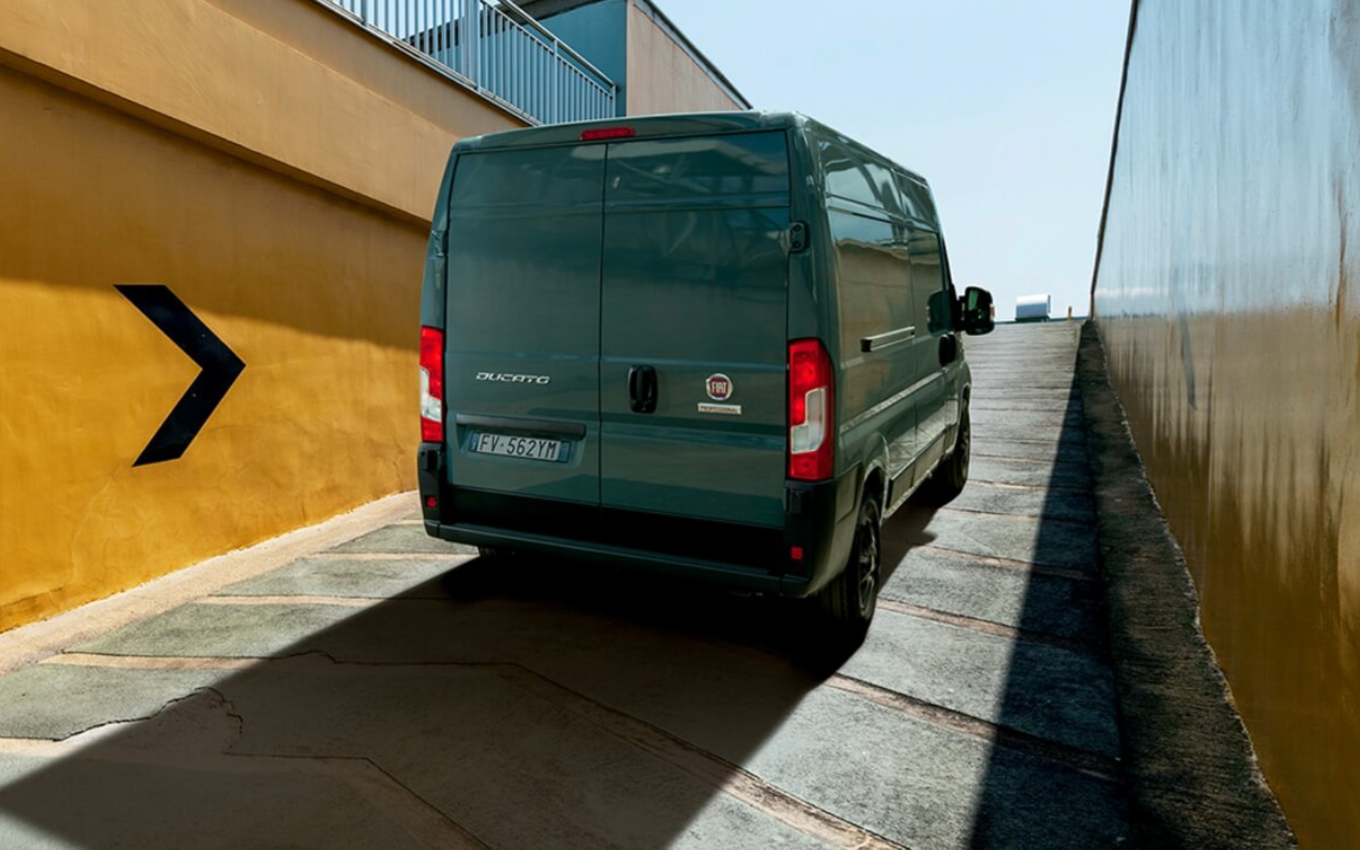 フィアット プロフェッショナルの新モデル「デュカト シリーズ9」