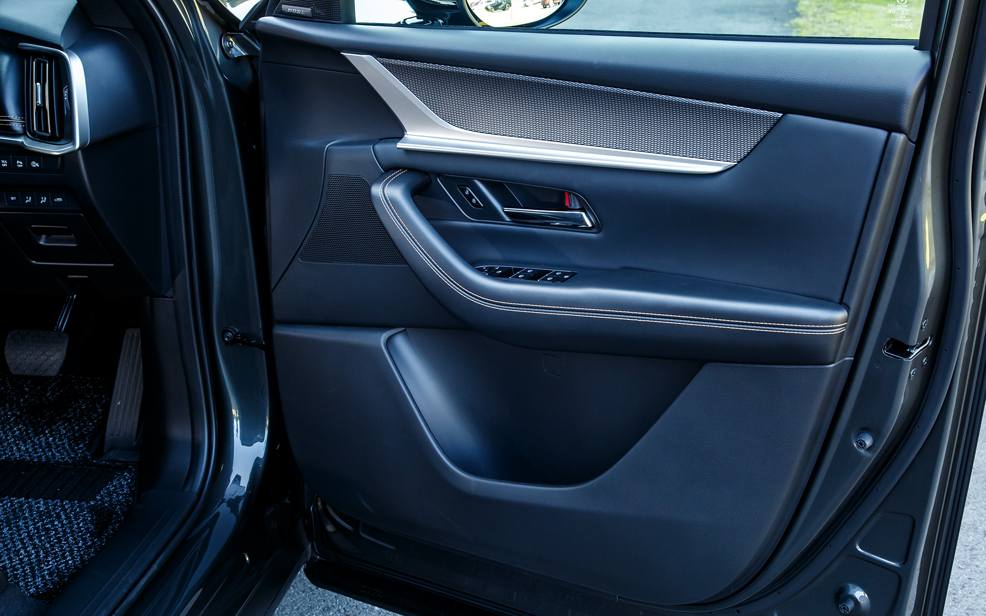 運転席ドアトリム