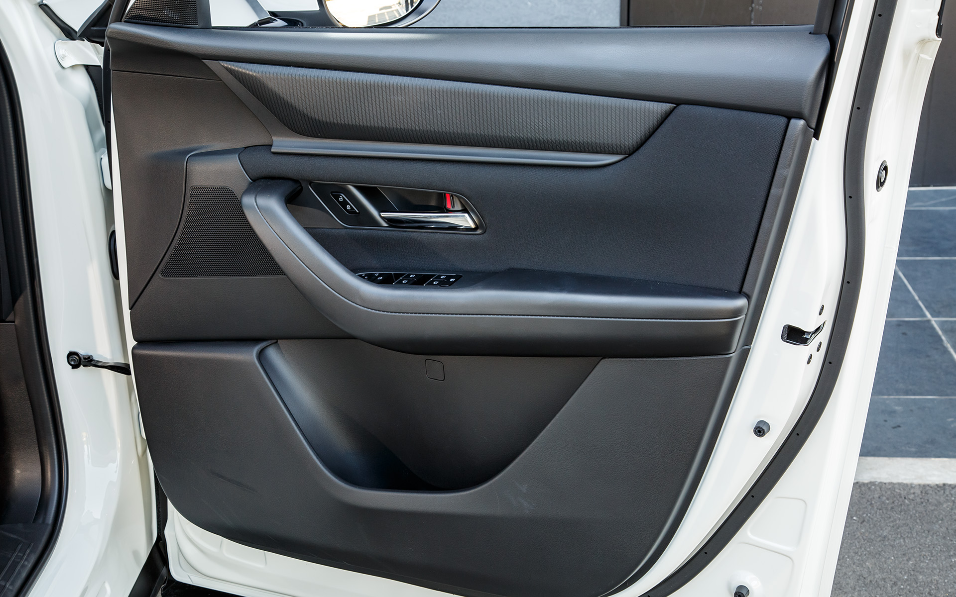 運転席ドアトリム