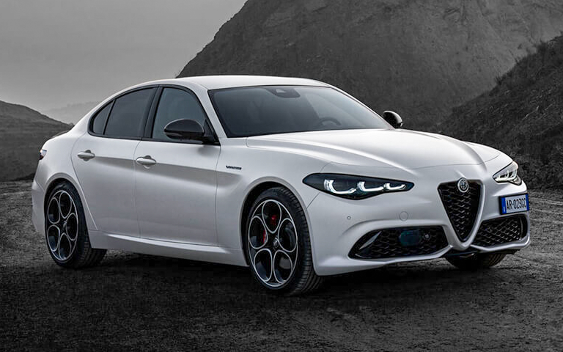 ジュリア ヴェローチェ モノクロームエディション